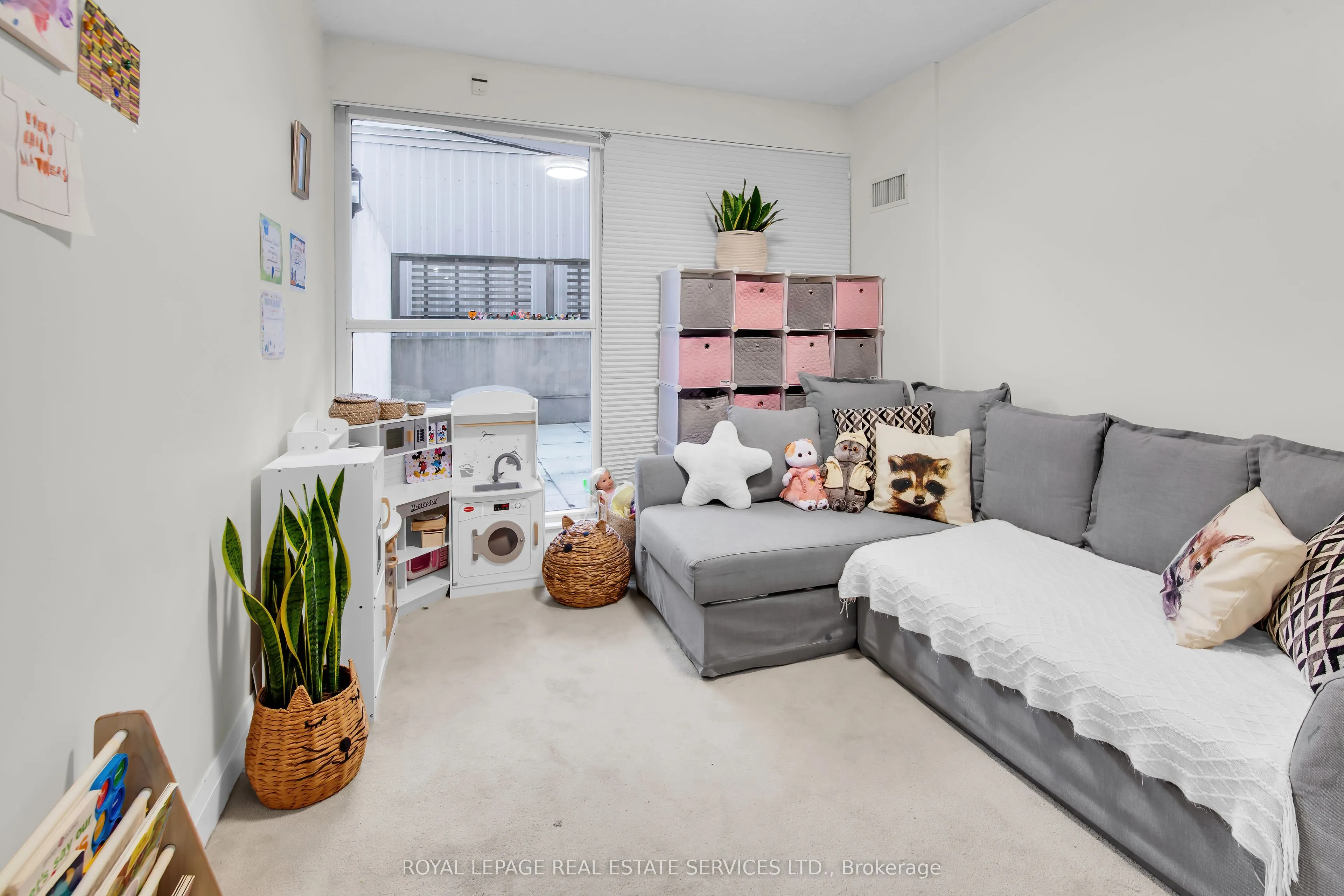 1430 Yonge Street #207