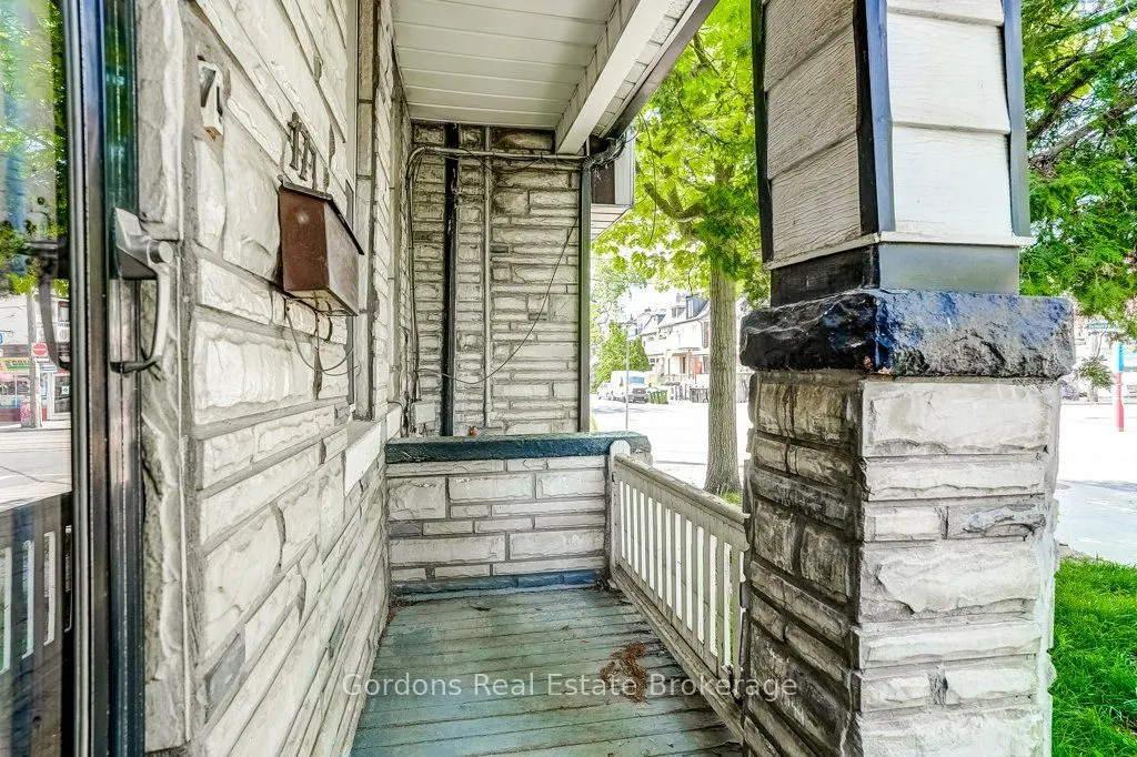 177 Bellwoods Avenue
