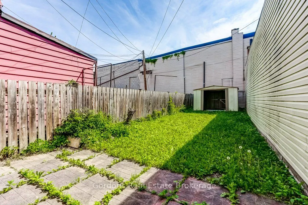 177 Bellwoods Avenue