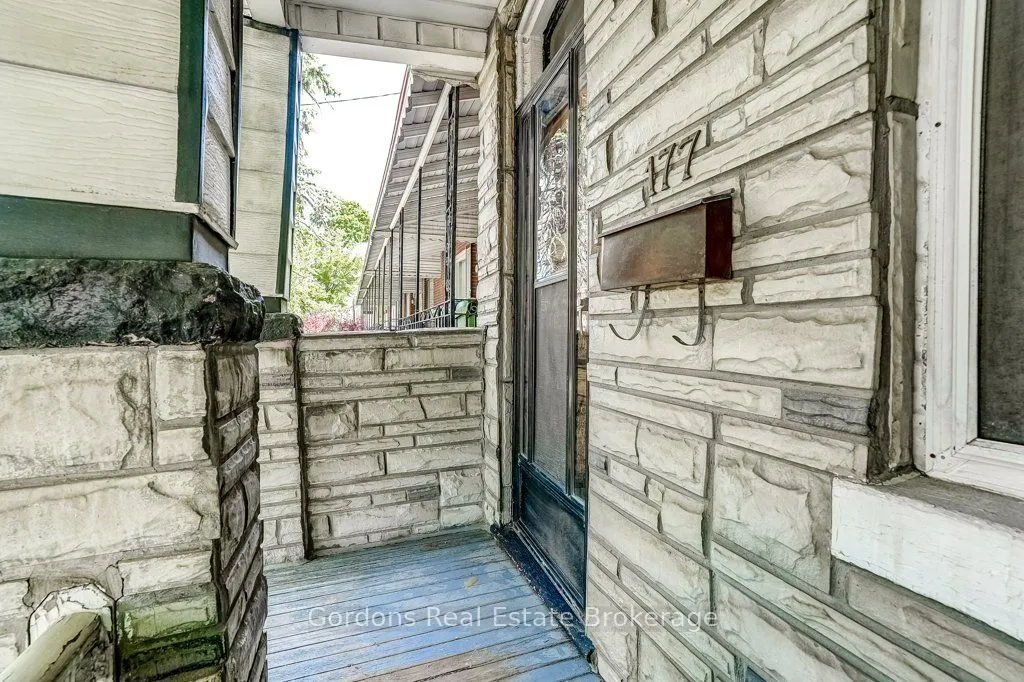 177 Bellwoods Avenue