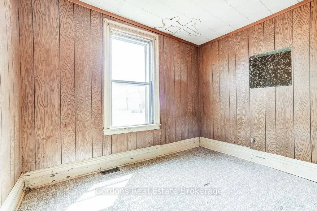 177 Bellwoods Avenue