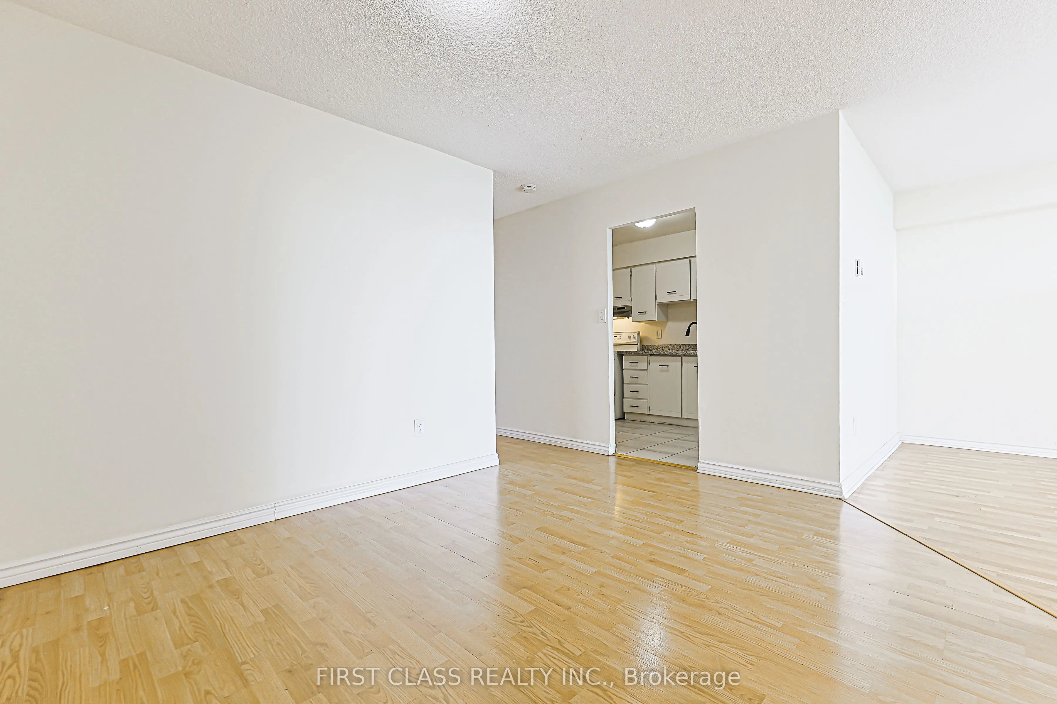 3300 Don Mills Road #1908