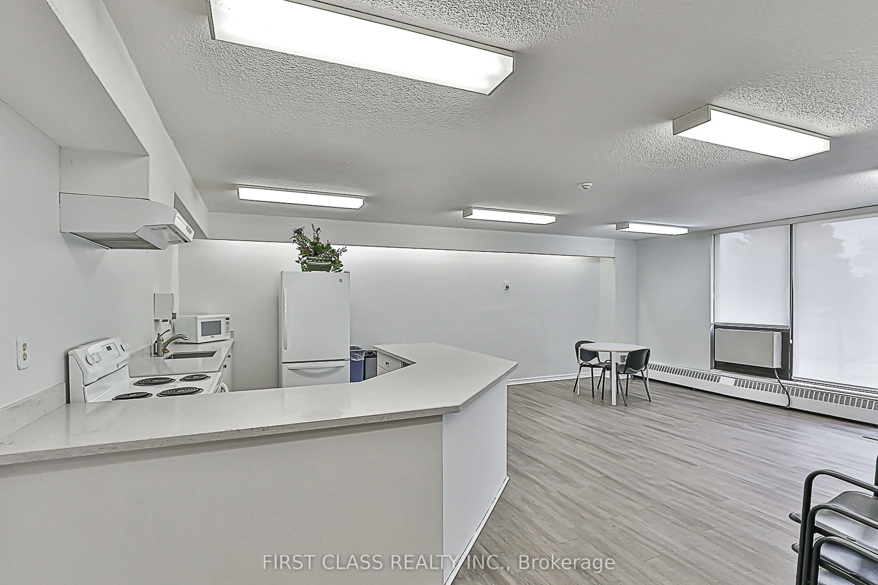 3300 Don Mills Road #1908