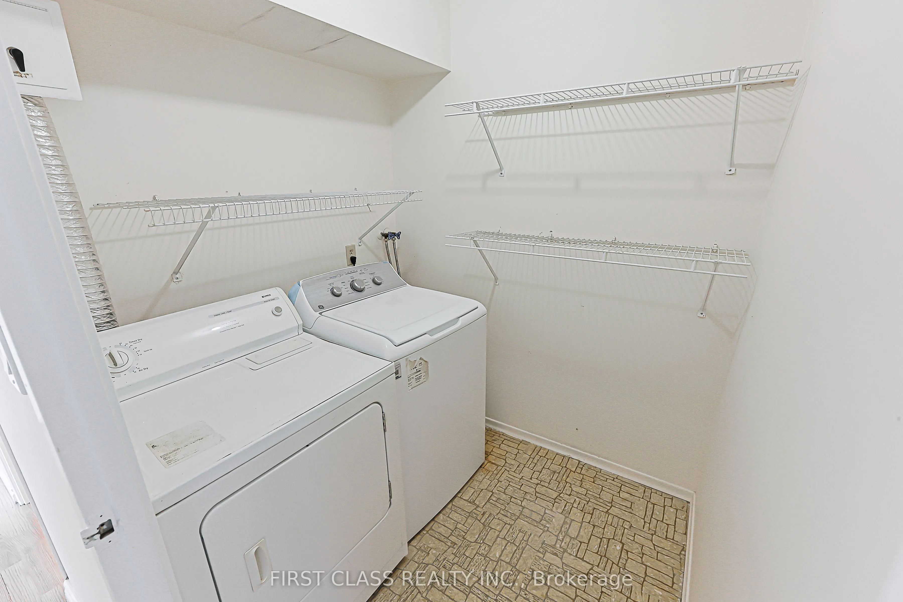 3300 Don Mills Road #1908