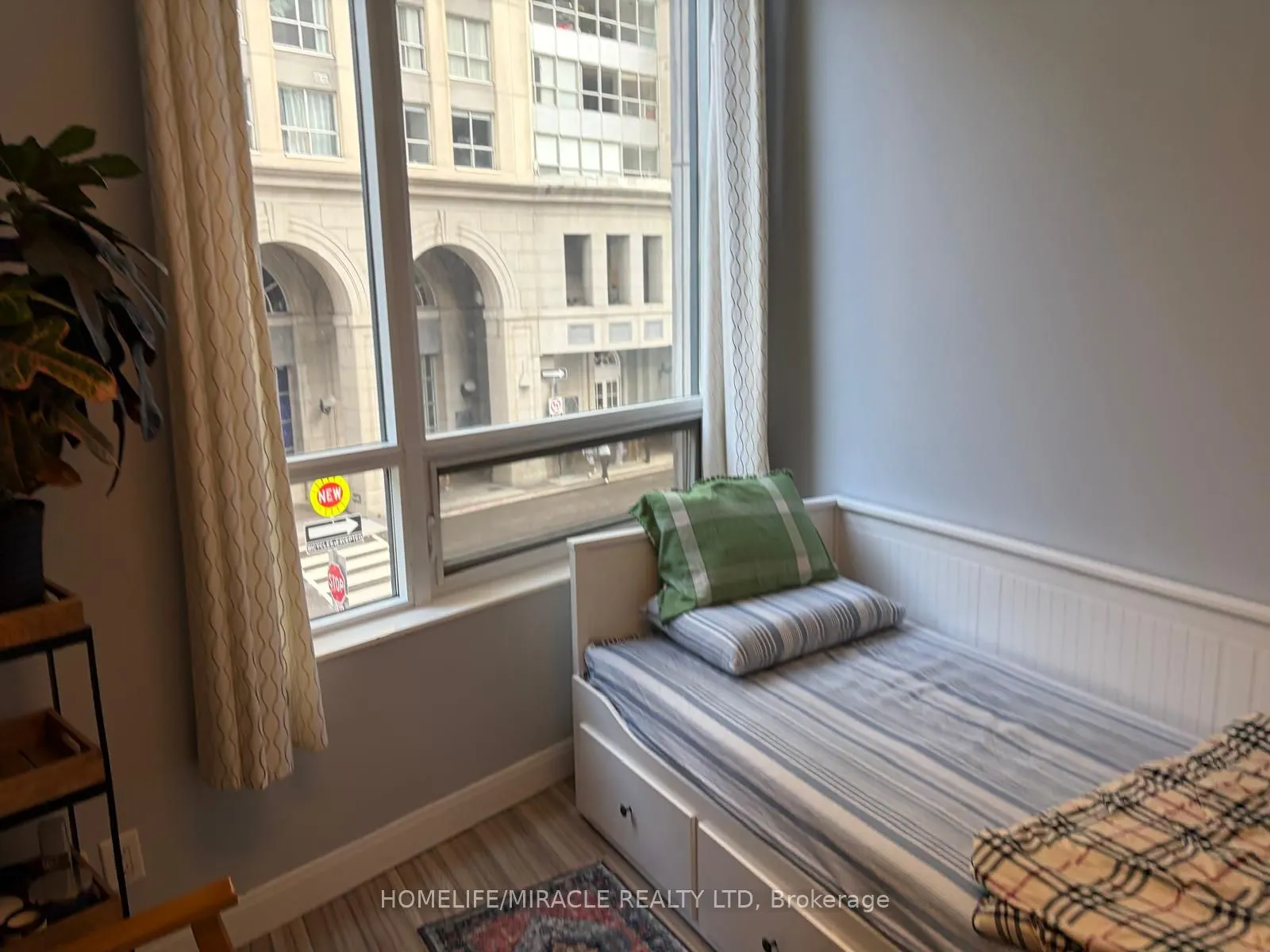 1 scott Street #202W