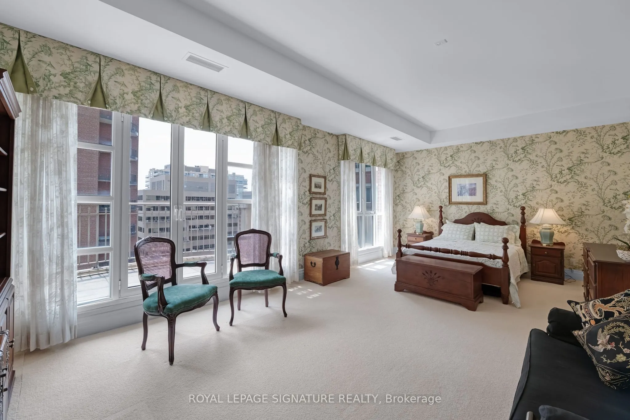 33 Delisle Avenue #1004