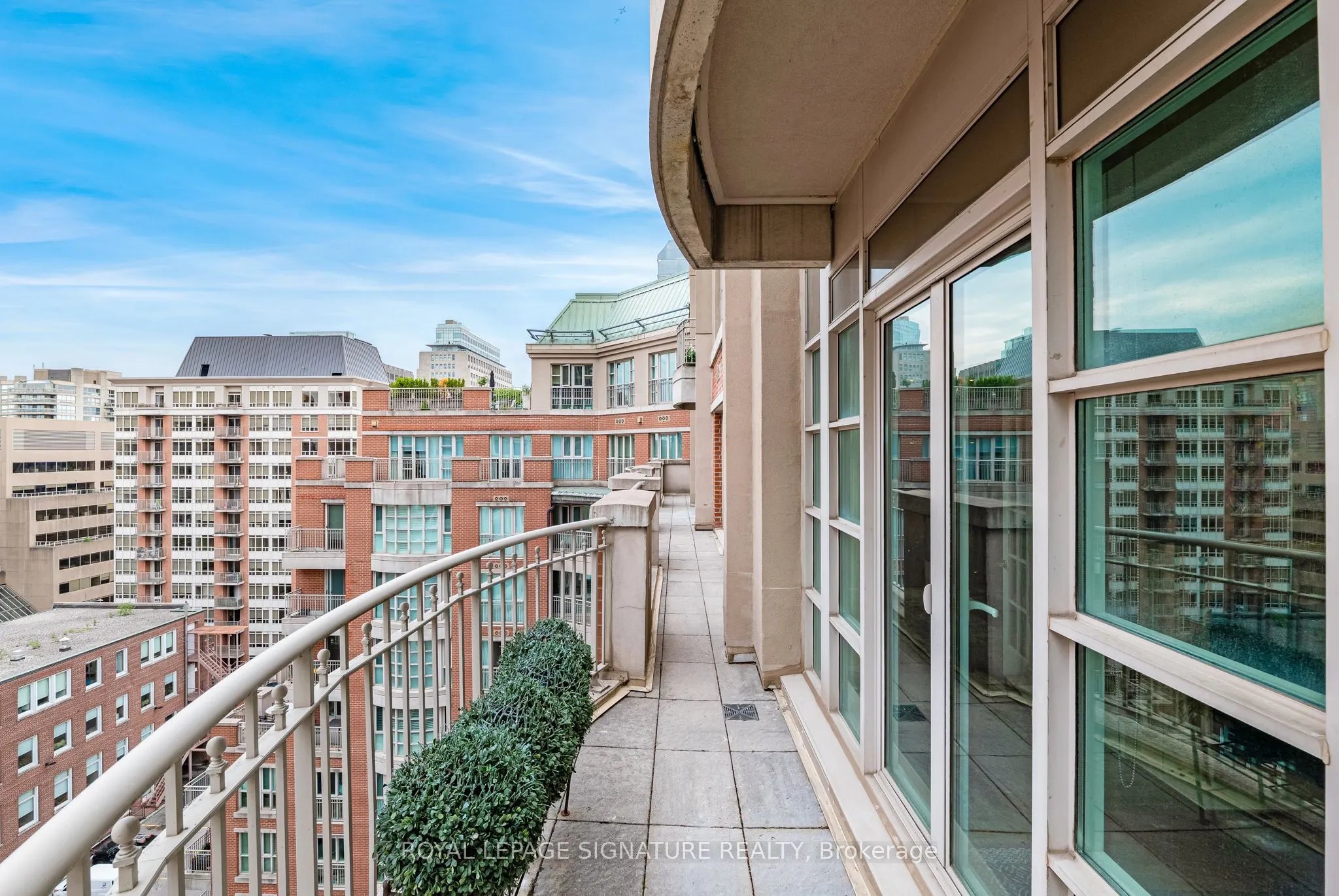 33 Delisle Avenue #1004