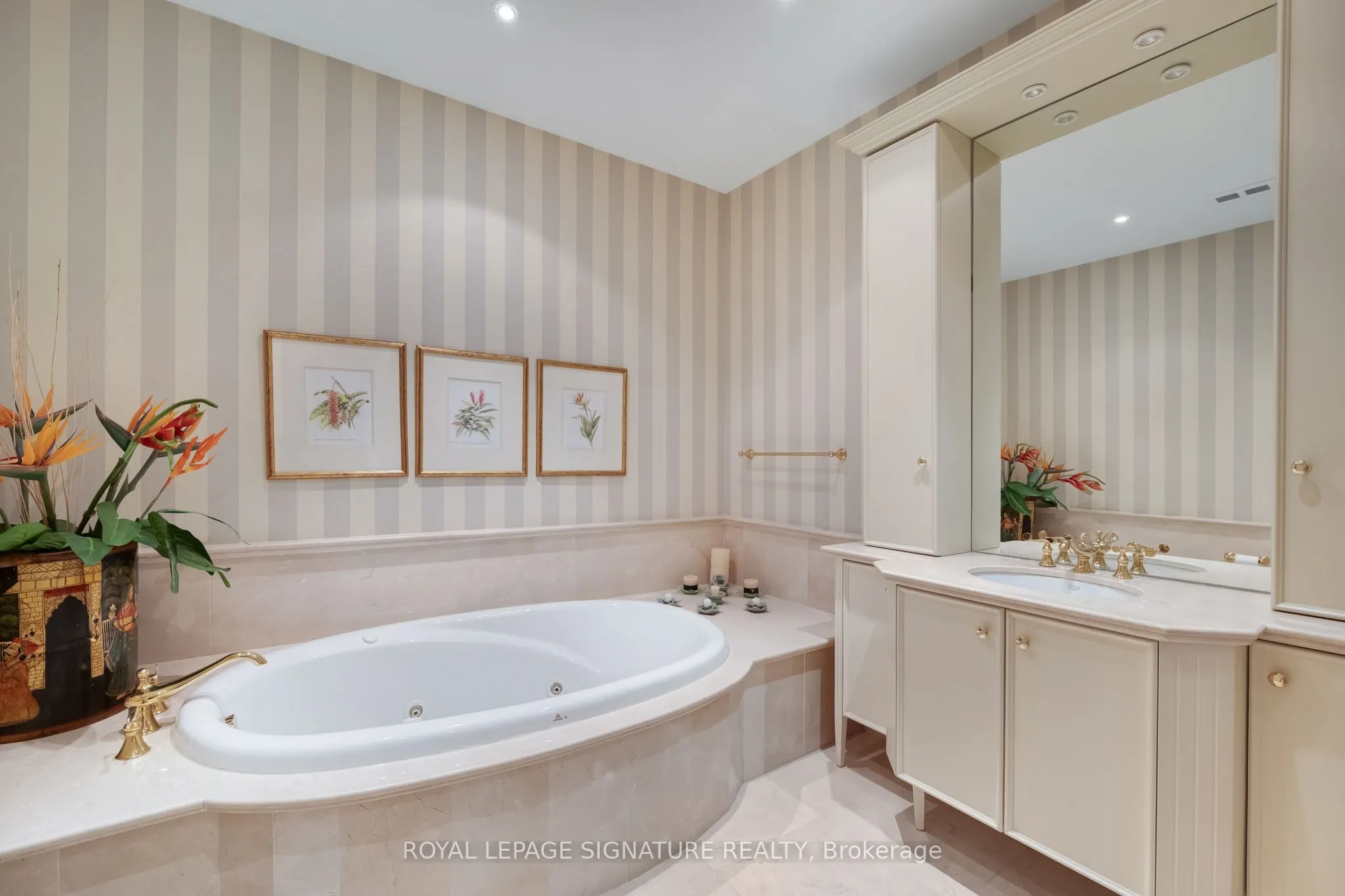 33 Delisle Avenue #1004