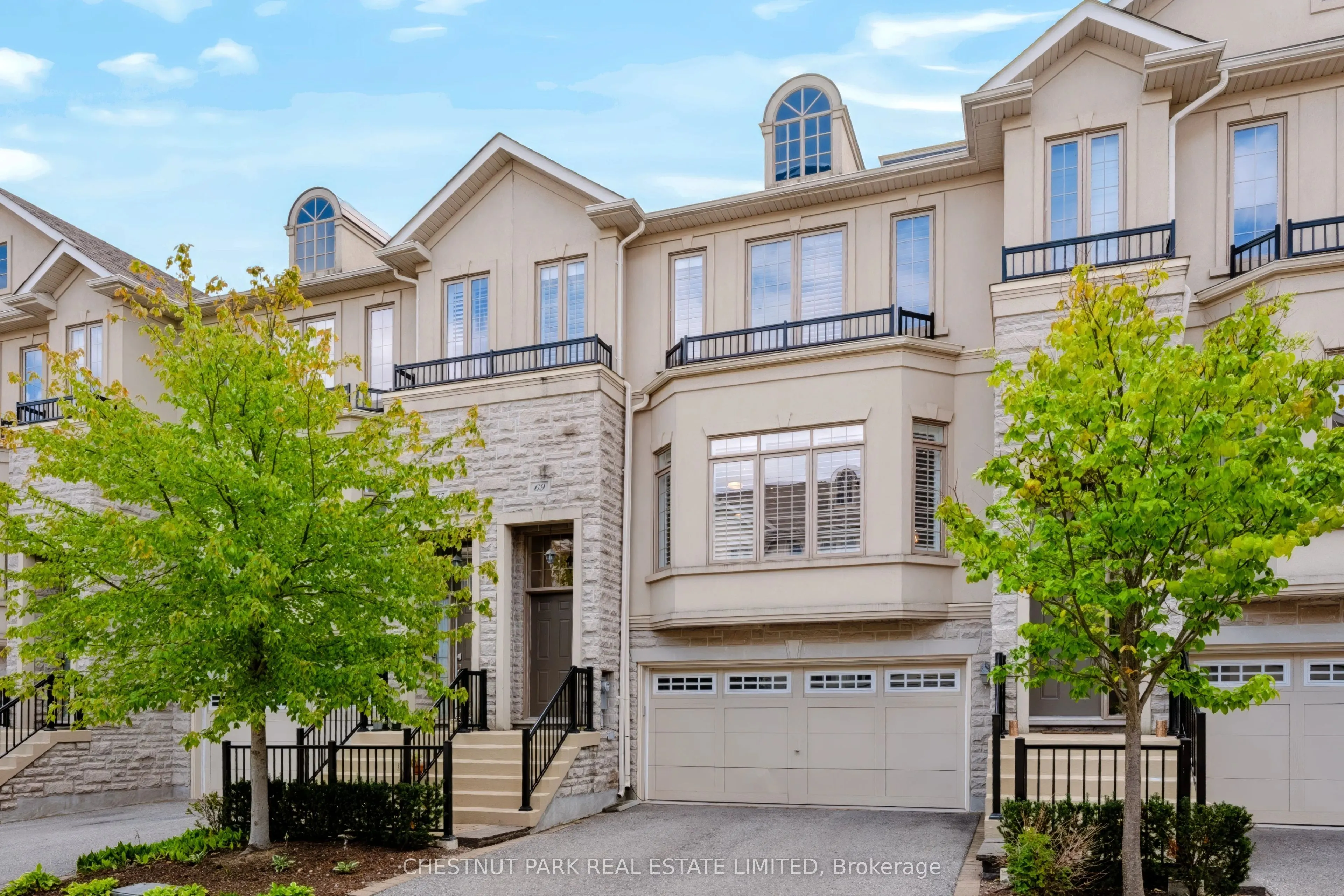 69 Bloorview Place #18