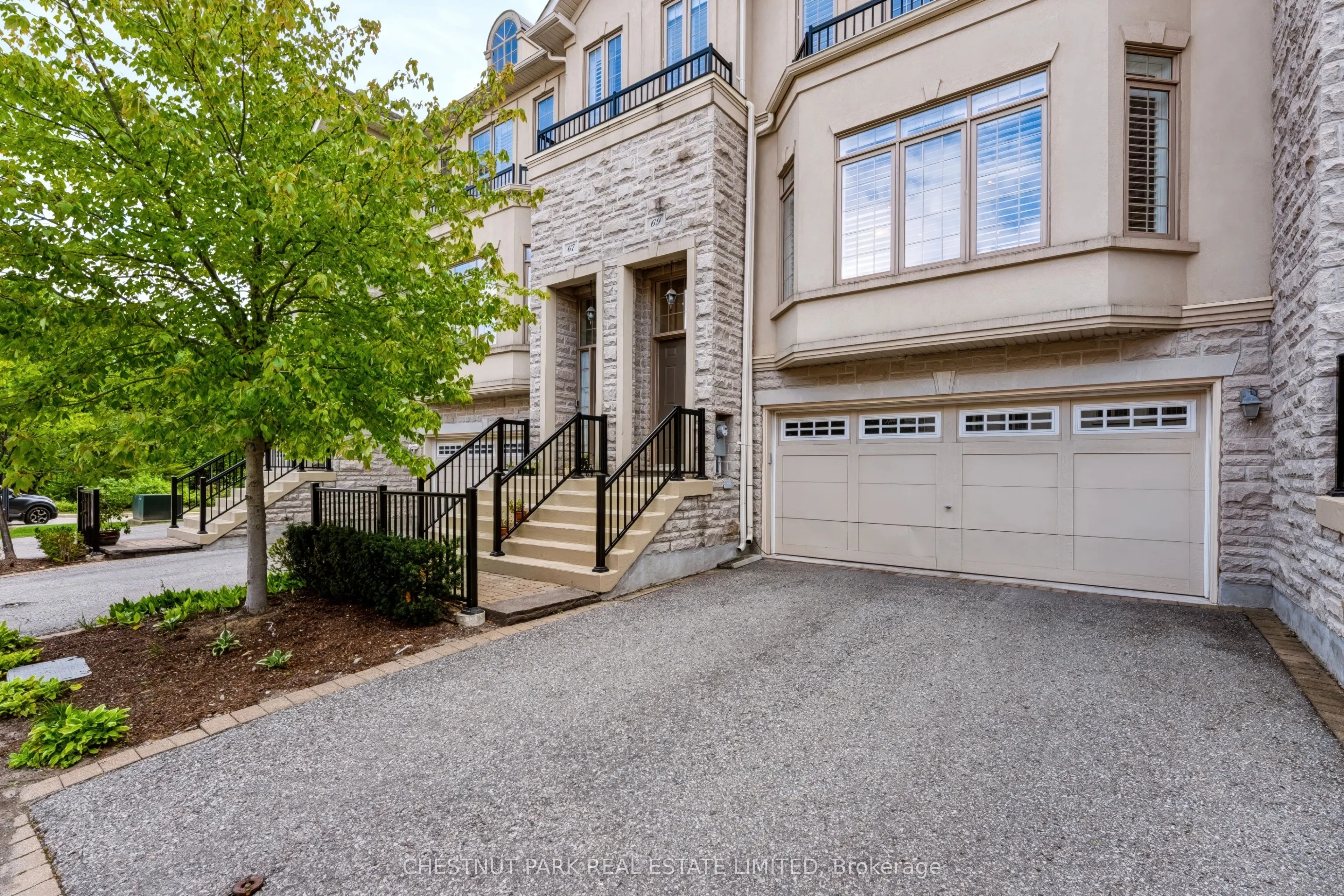 69 Bloorview Place #18