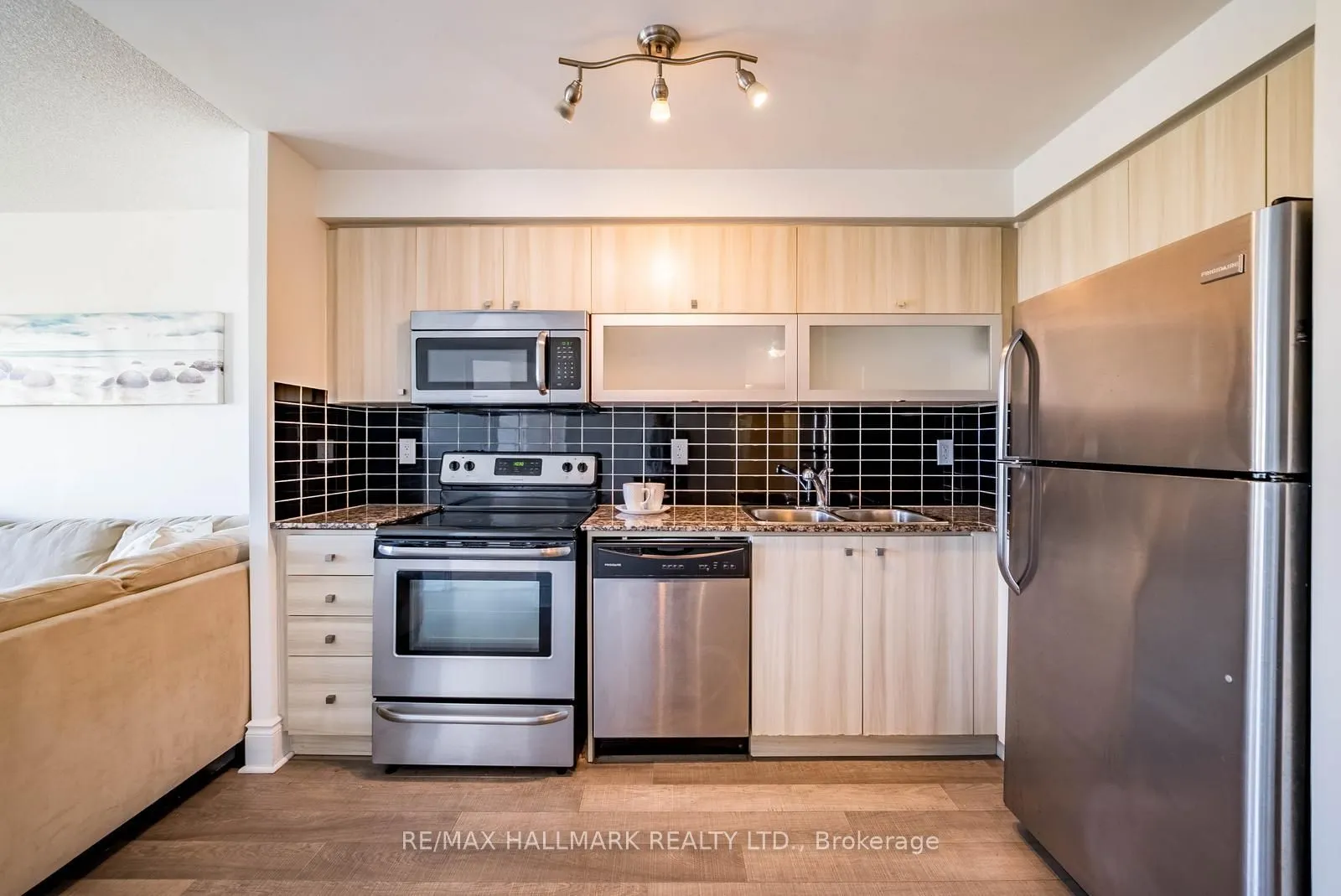 2015 Sheppard Avenue E #407