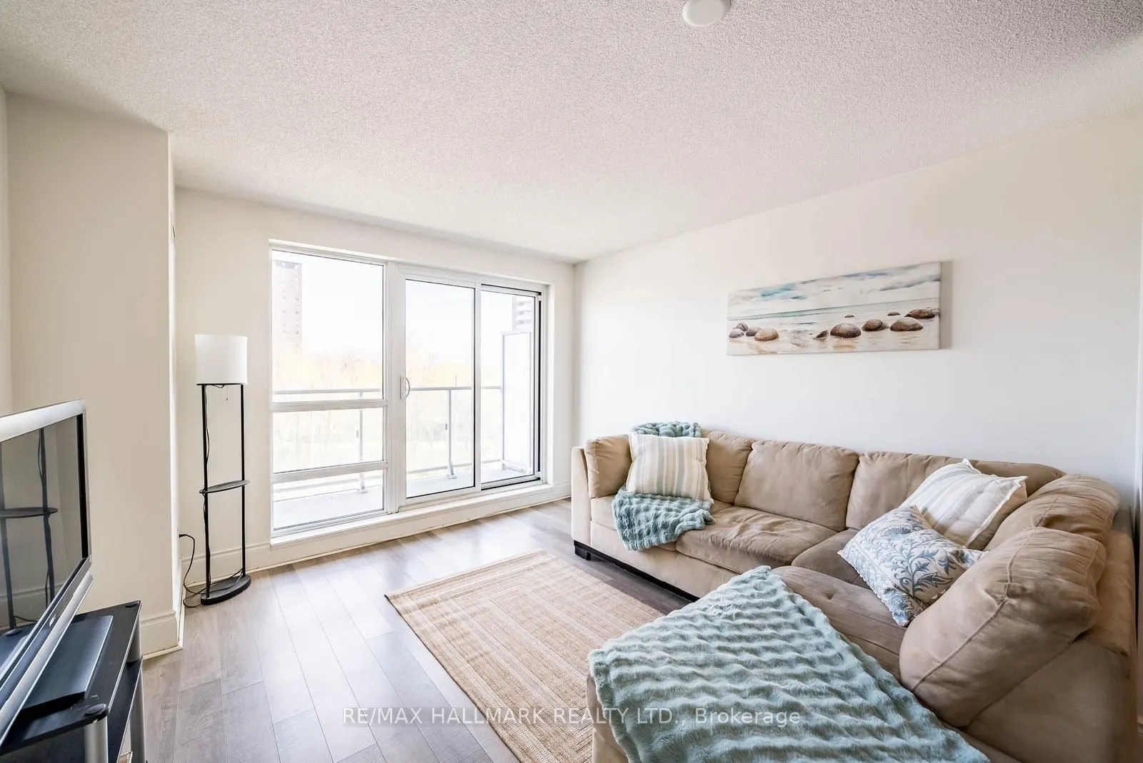 2015 Sheppard Avenue E #407