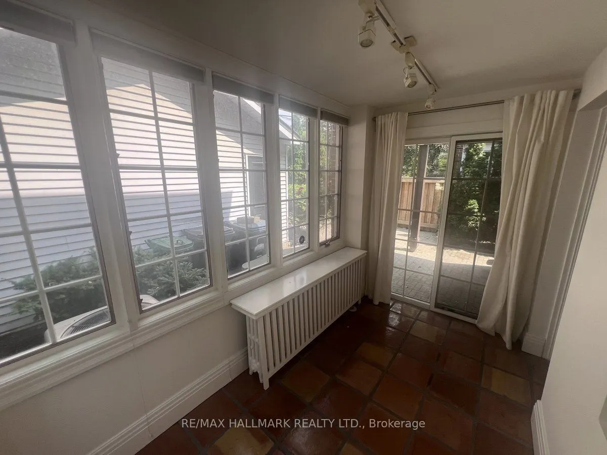 36 Whitehall Road