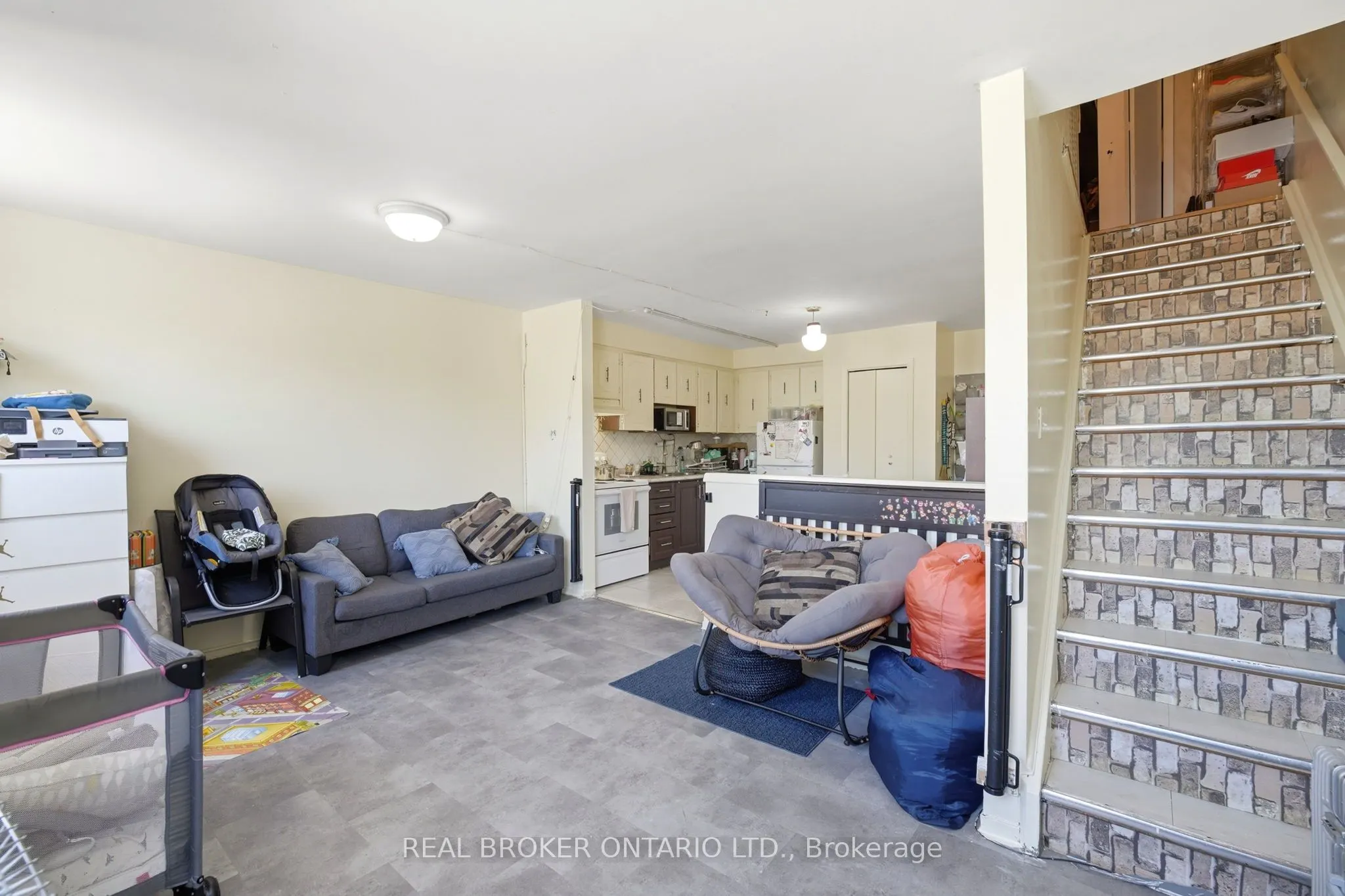 1479 Eglinton Avenue W