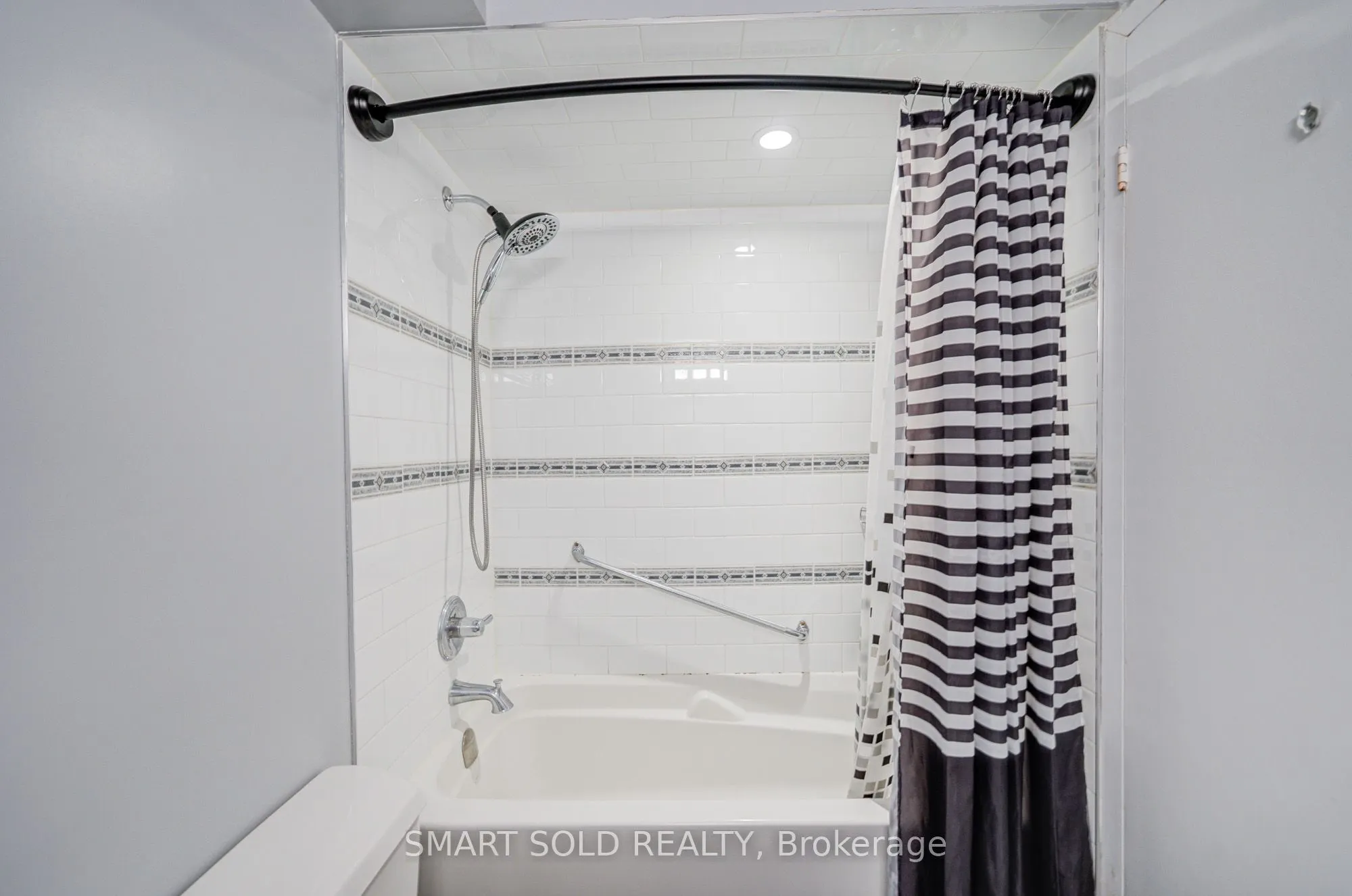 5 Old Sheppard Avenue #210