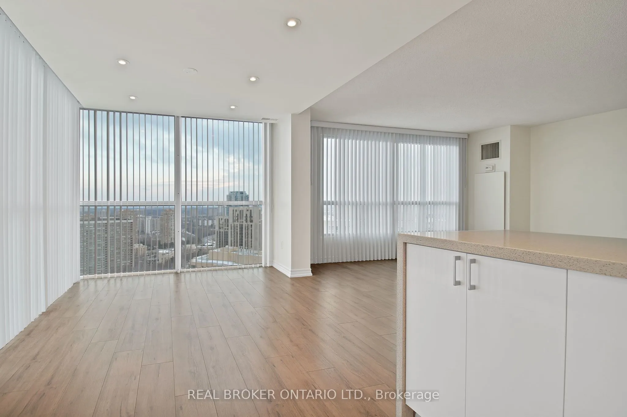 5 Concorde Place #3301