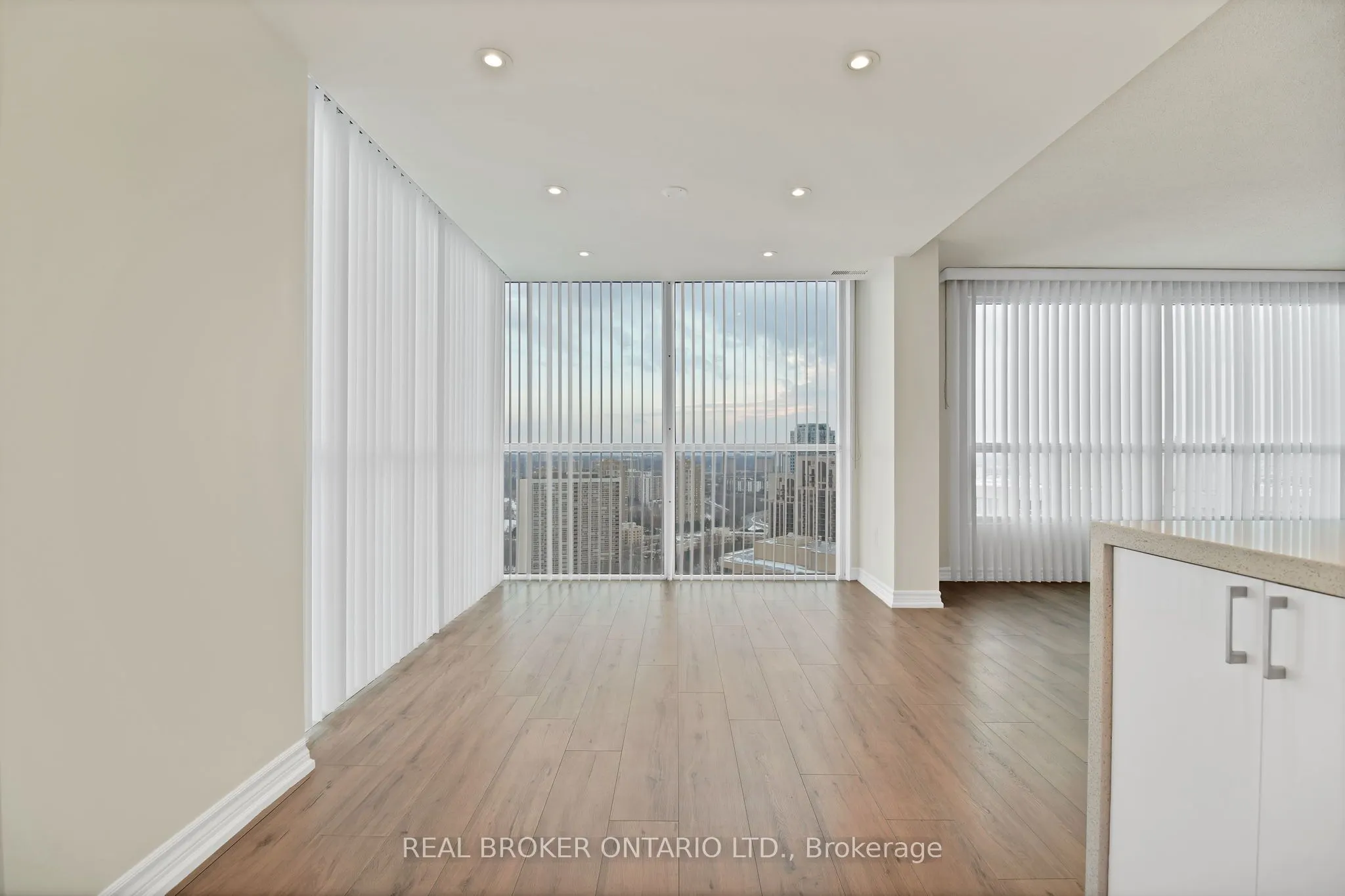5 Concorde Place #3301