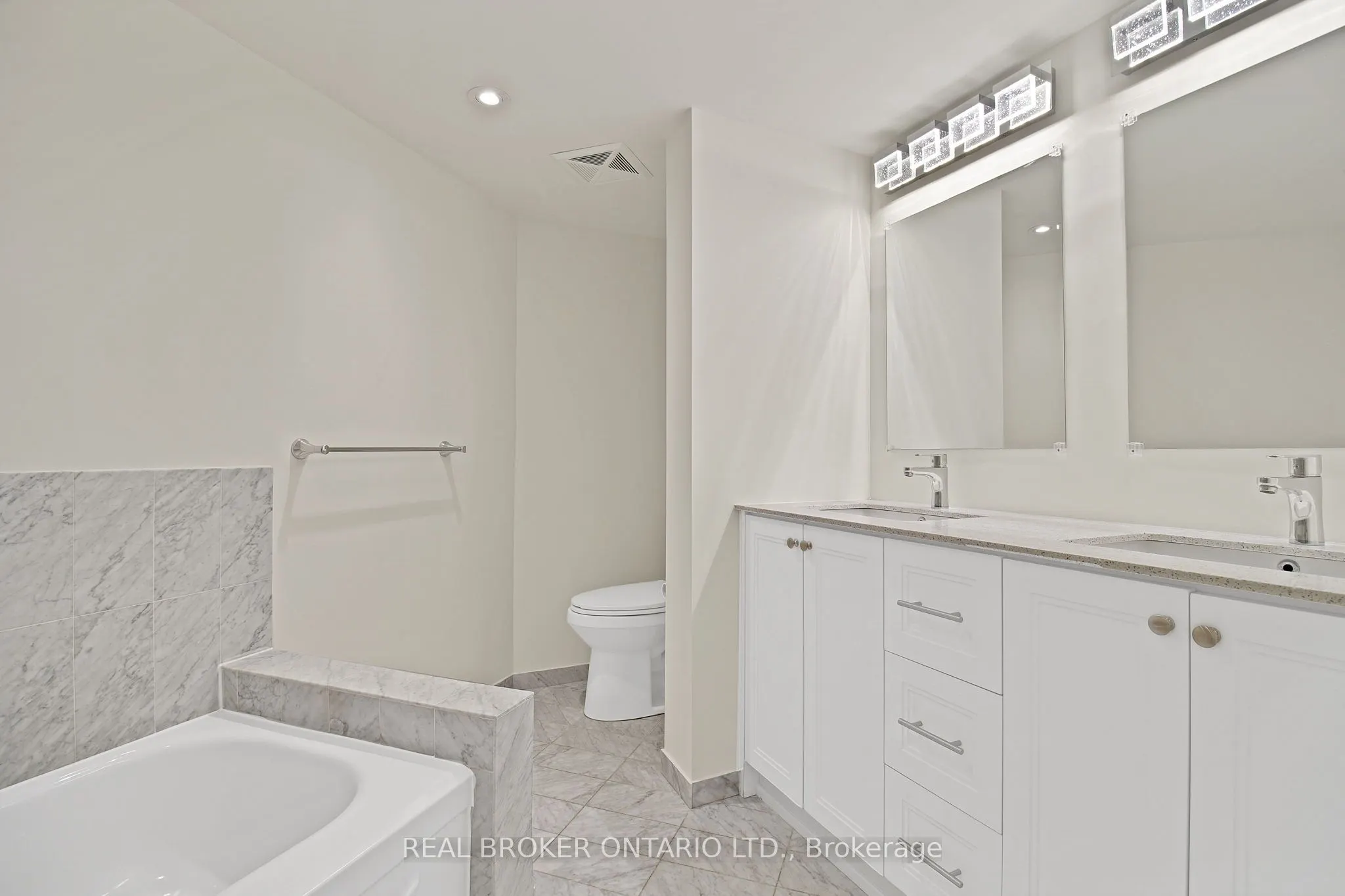 5 Concorde Place #3301