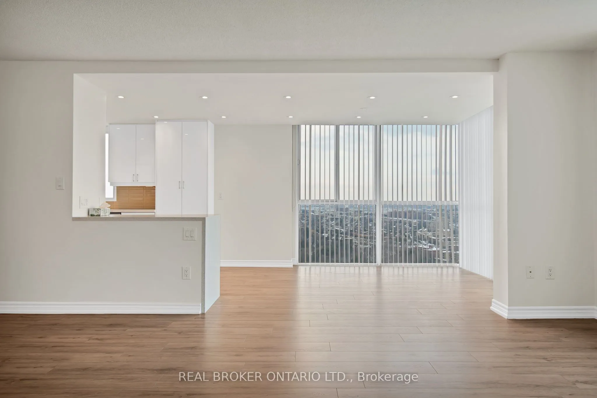 5 Concorde Place #3301