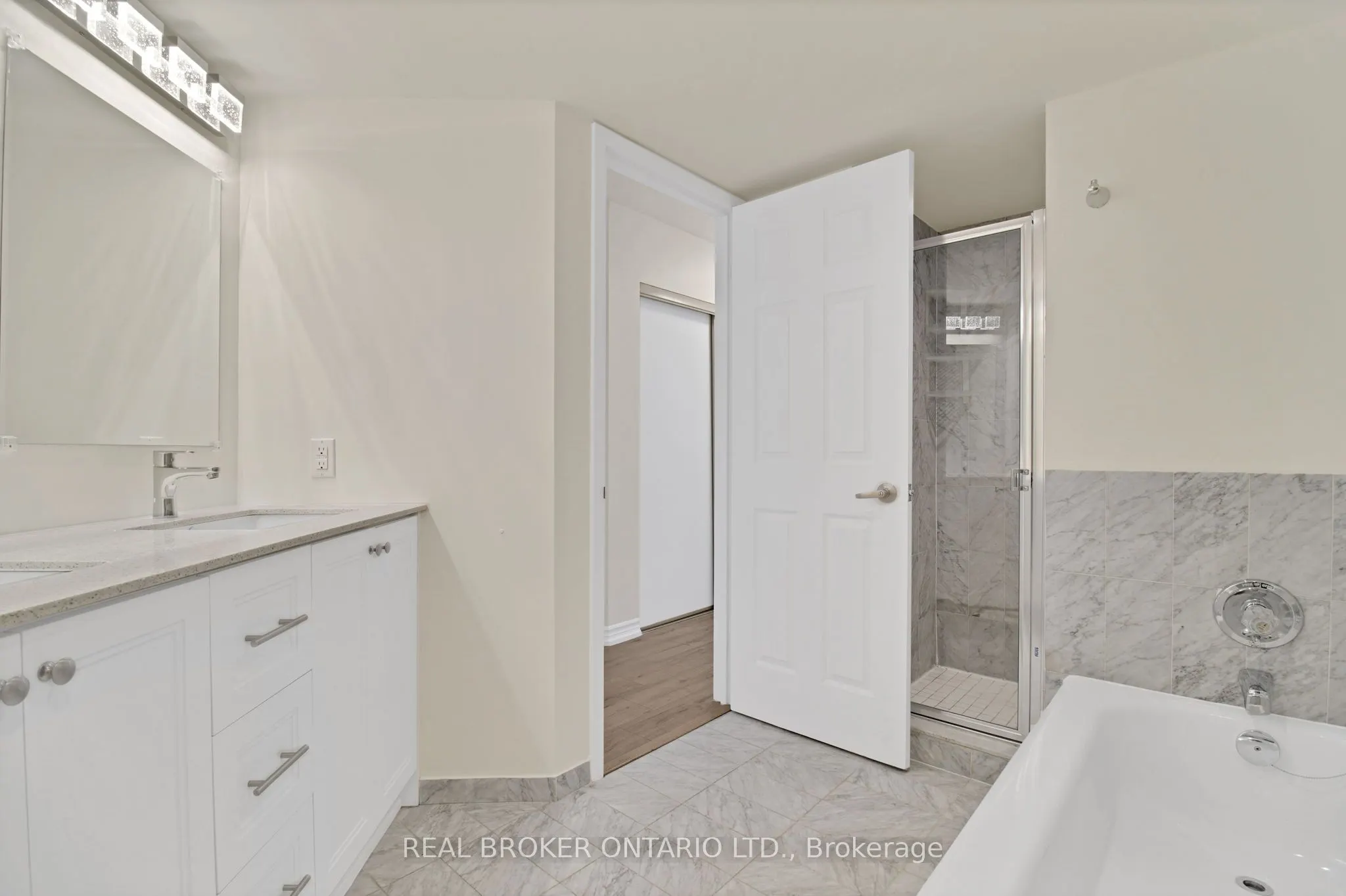 5 Concorde Place #3301