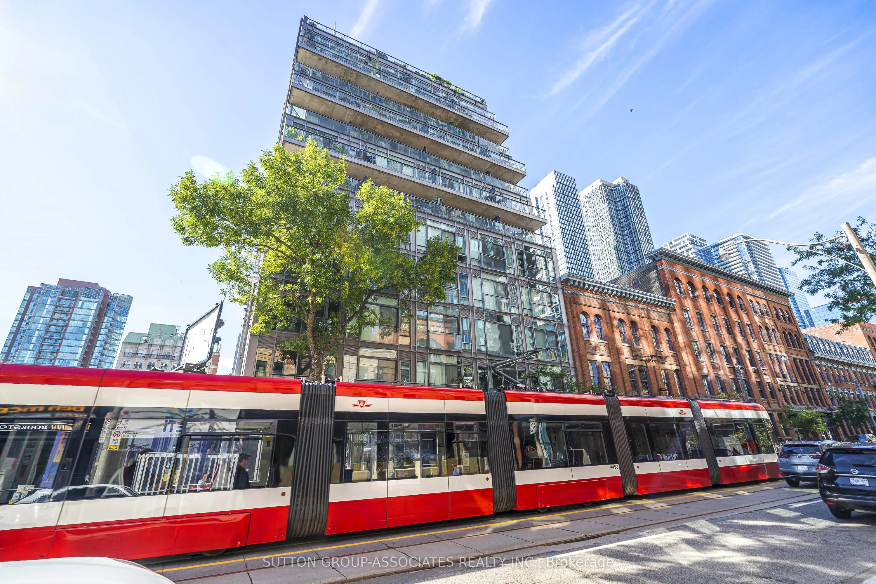 127 Queen Street E #405
