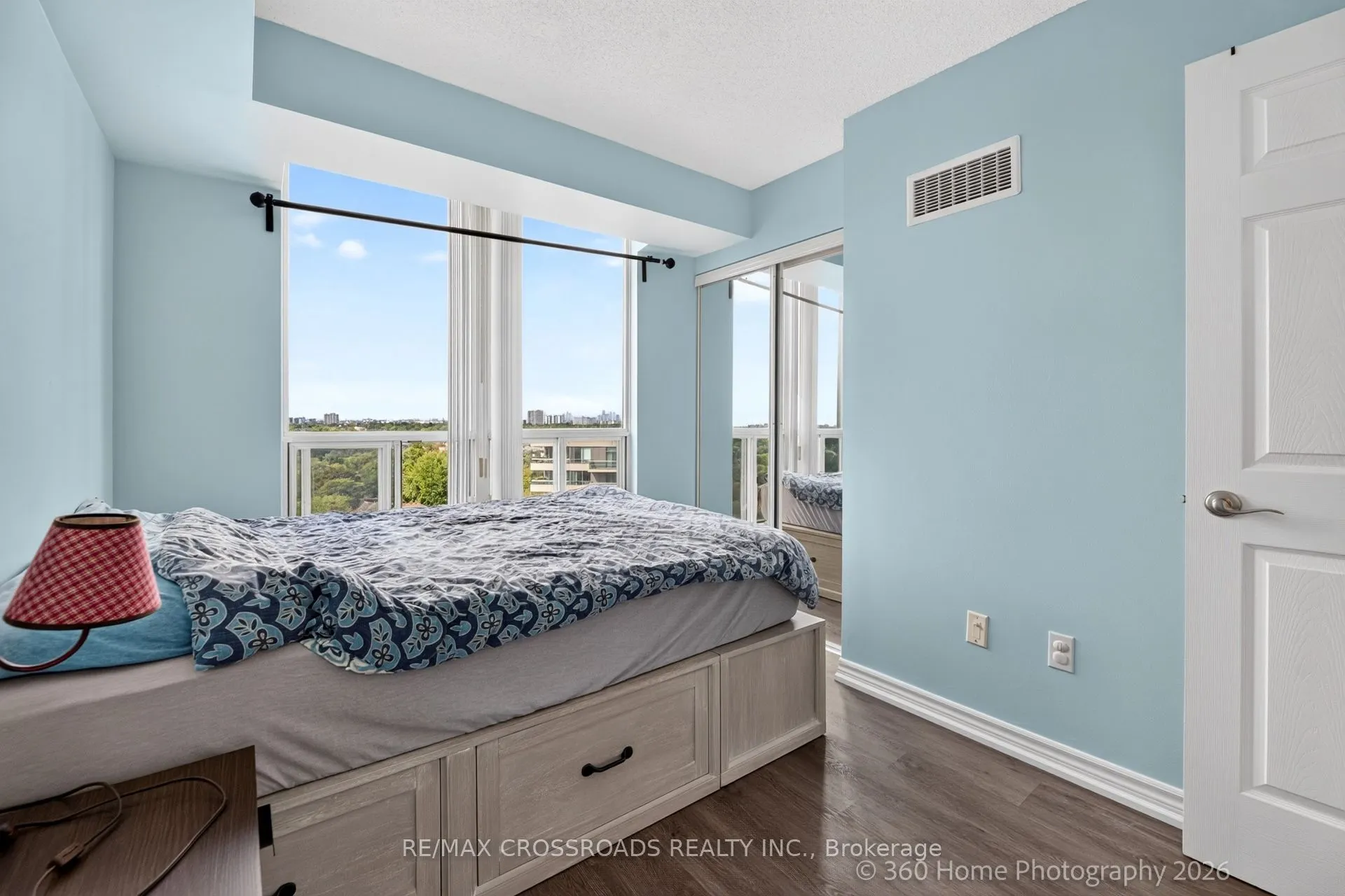 23 Lorraine Drive #1506