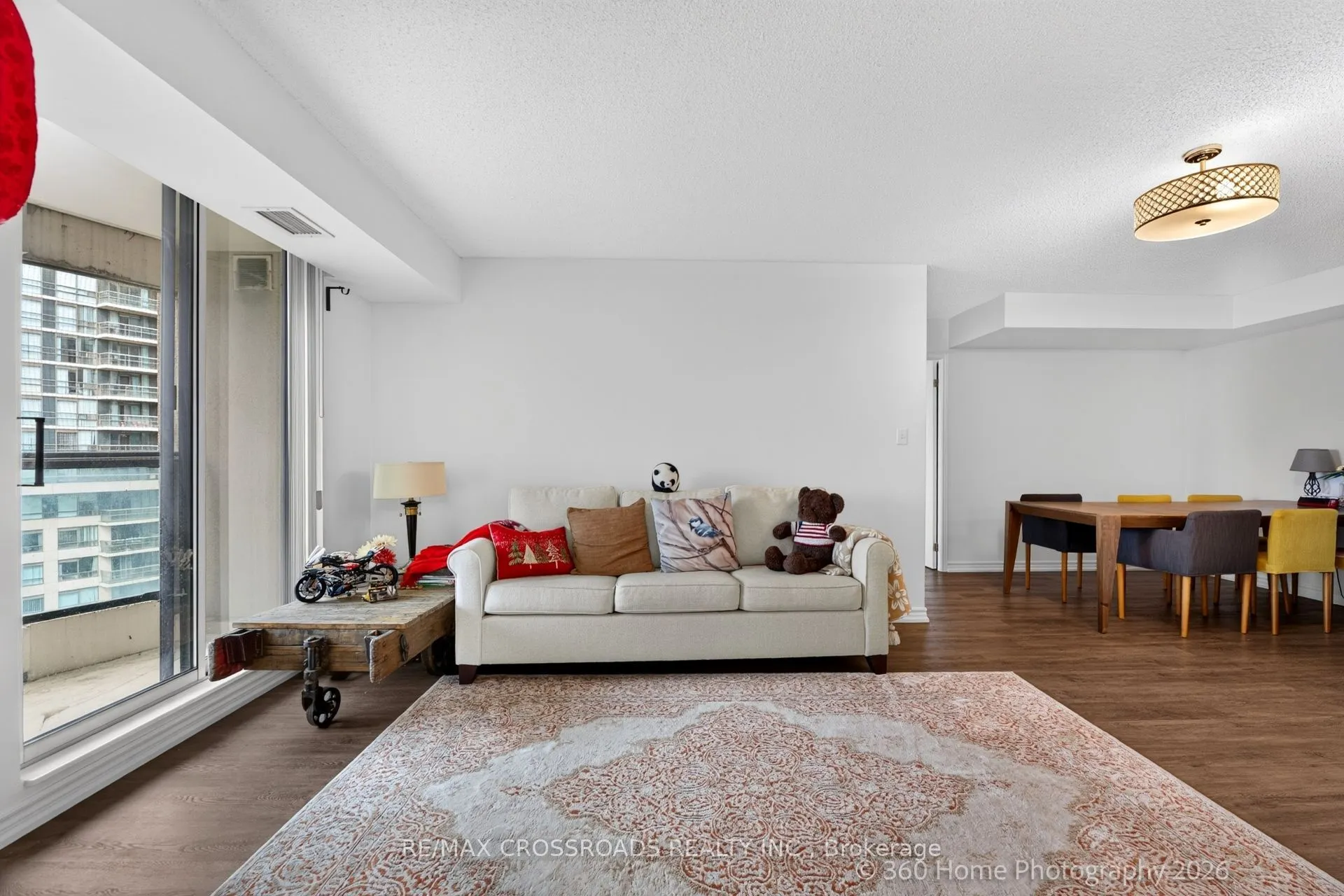 23 Lorraine Drive #1506