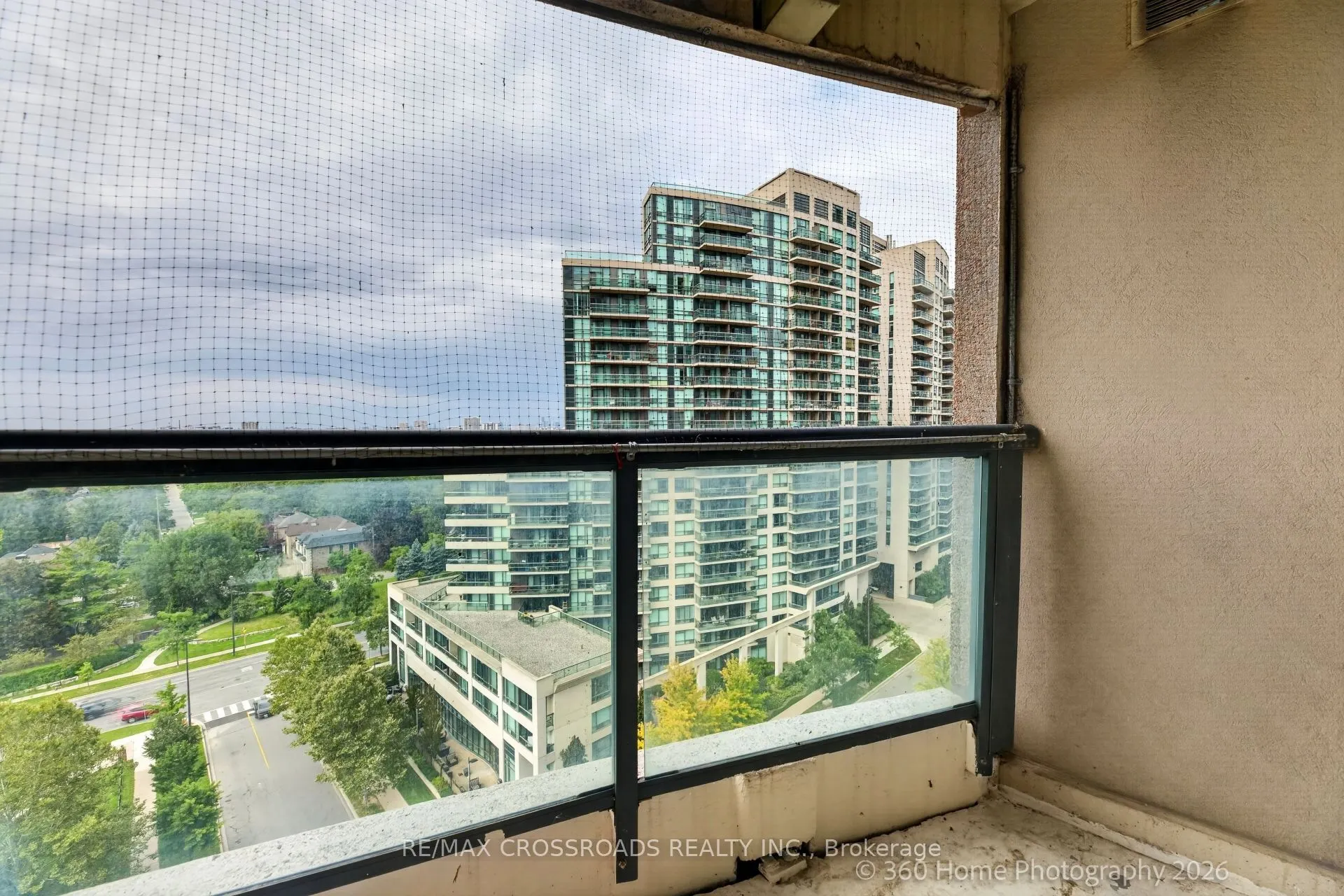23 Lorraine Drive #1506