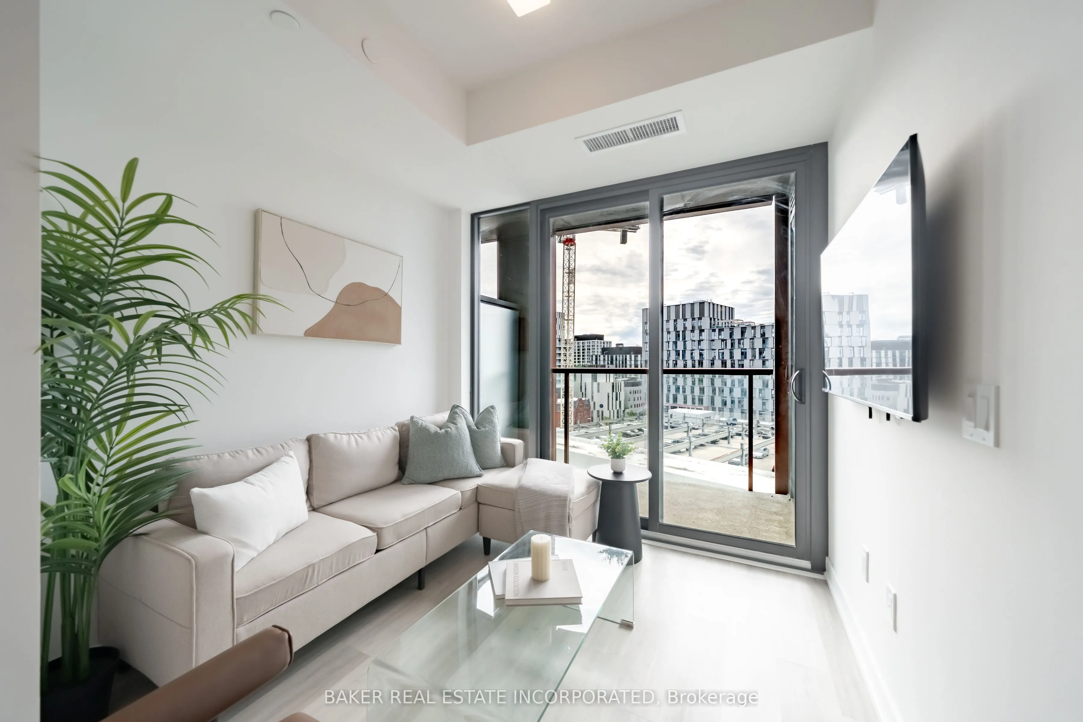 28 Eastern Avenue #913