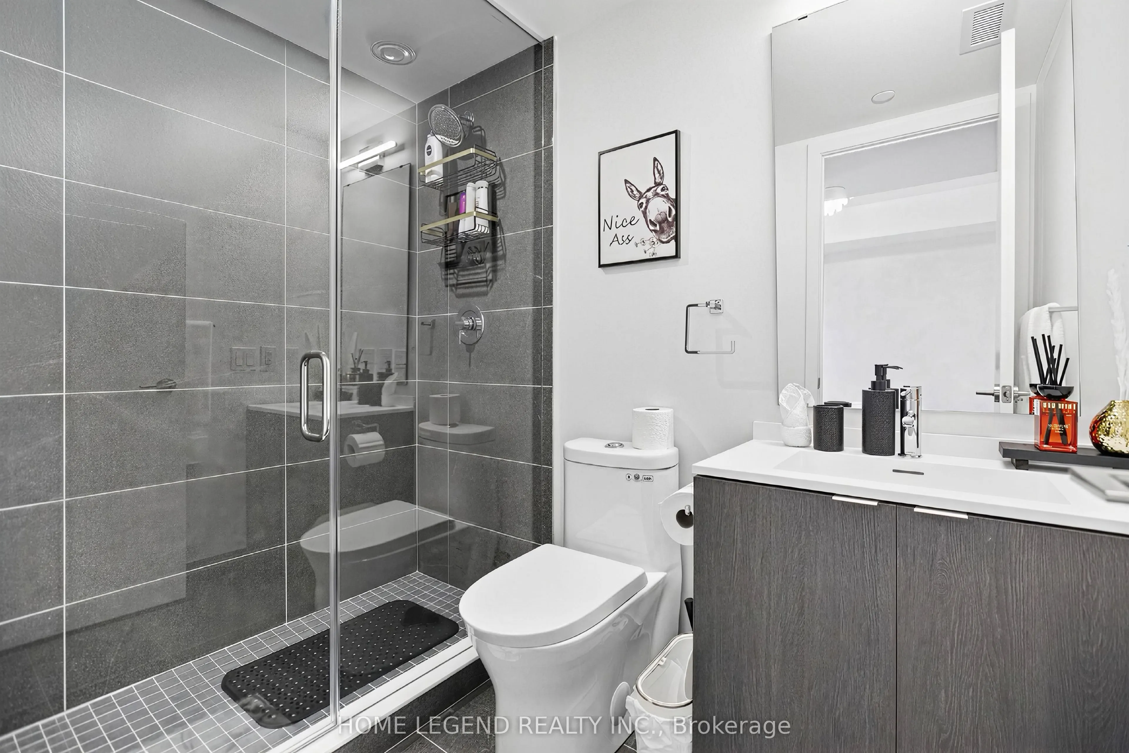 100 Queen Street E #1106
