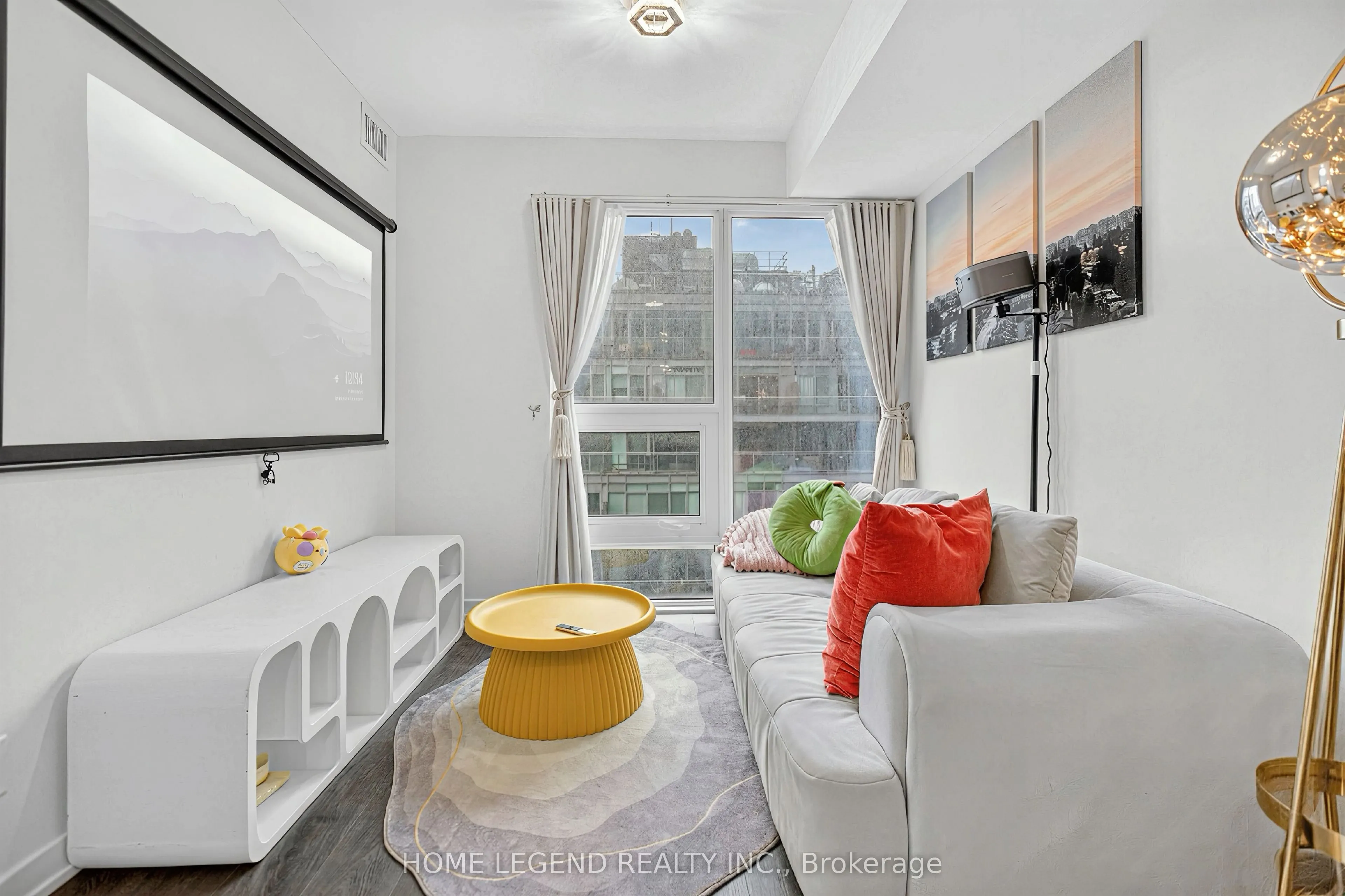 100 Queen Street E #1106