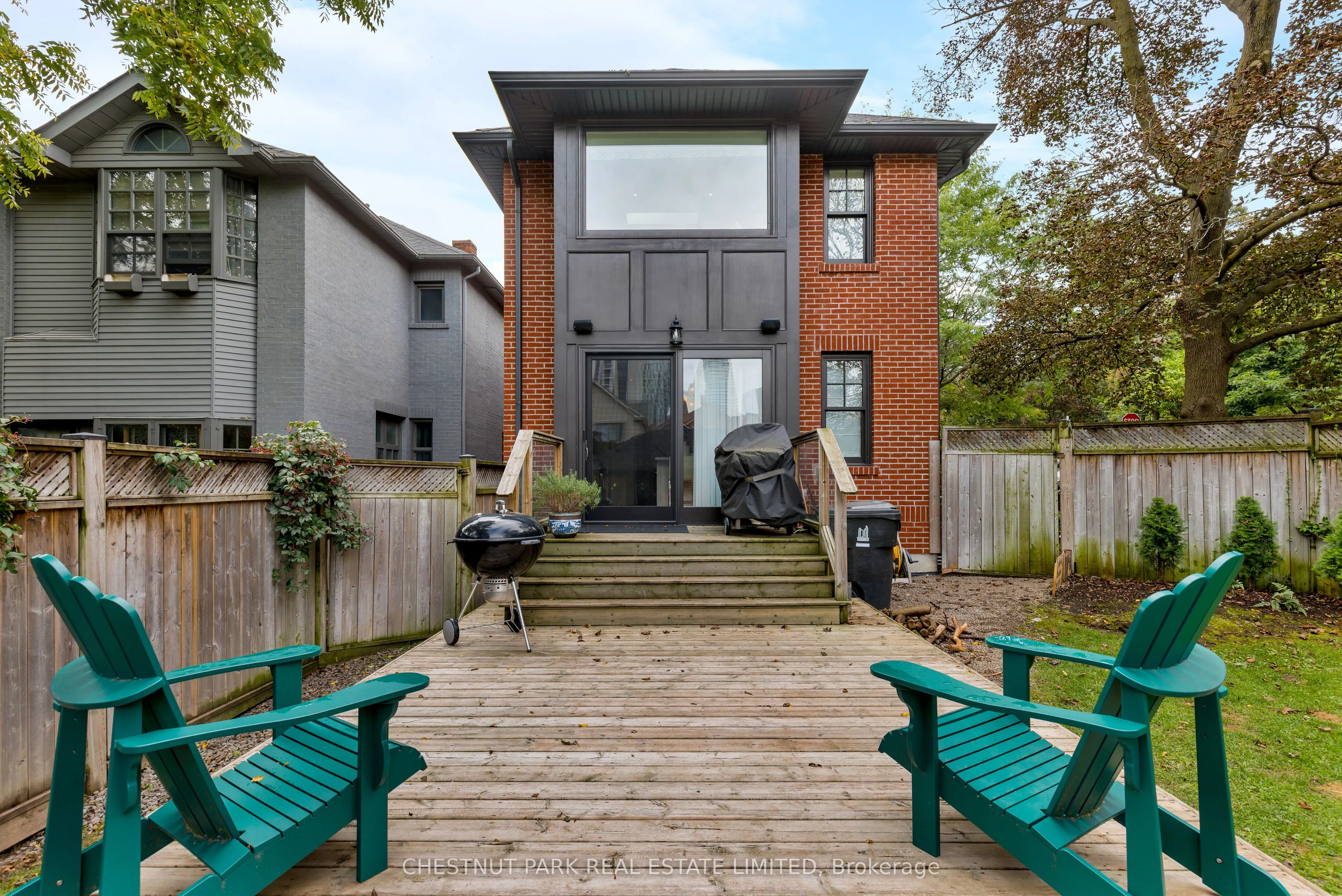 128 Manor Road E