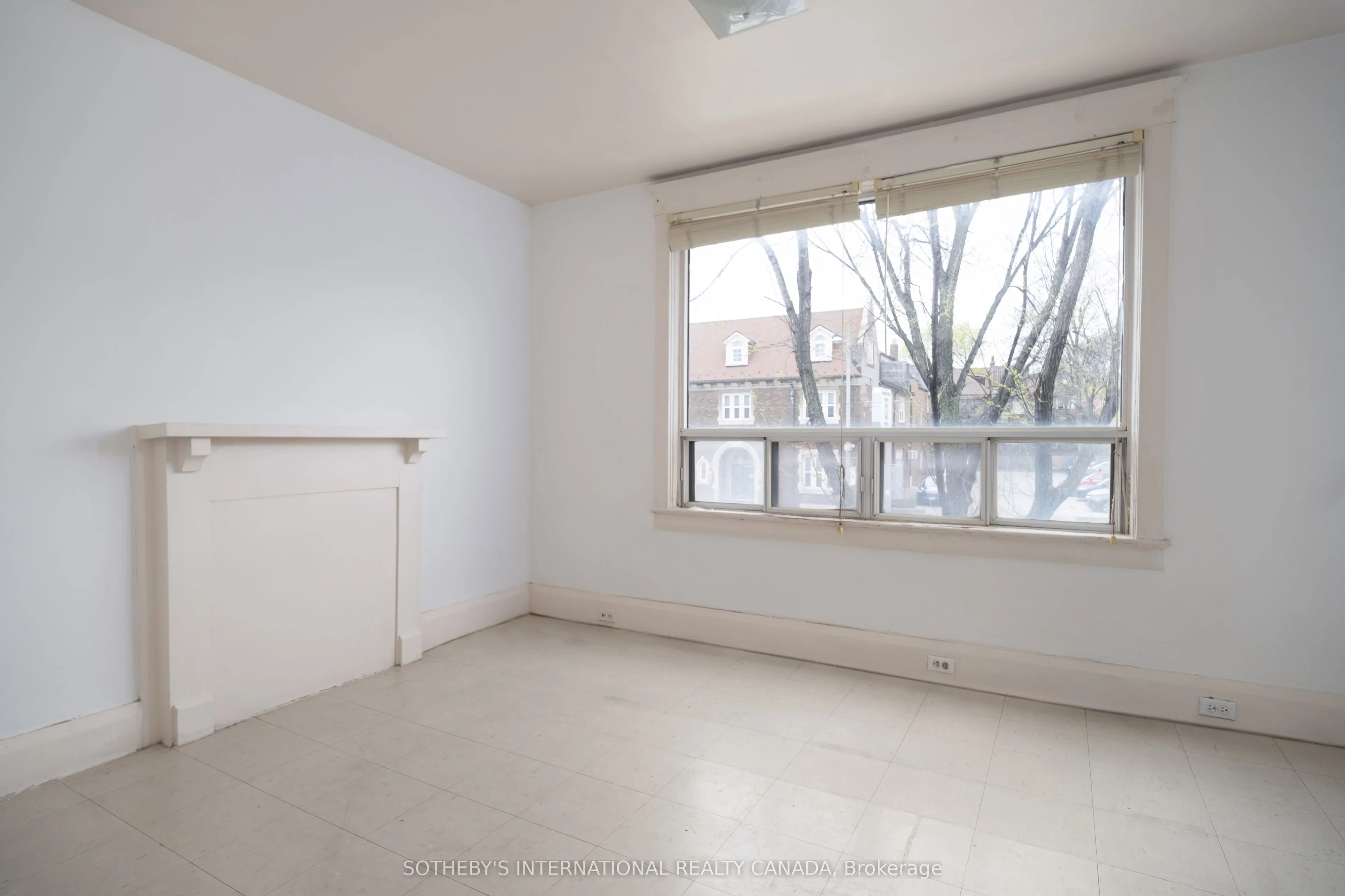 641 St Clair Avenue W