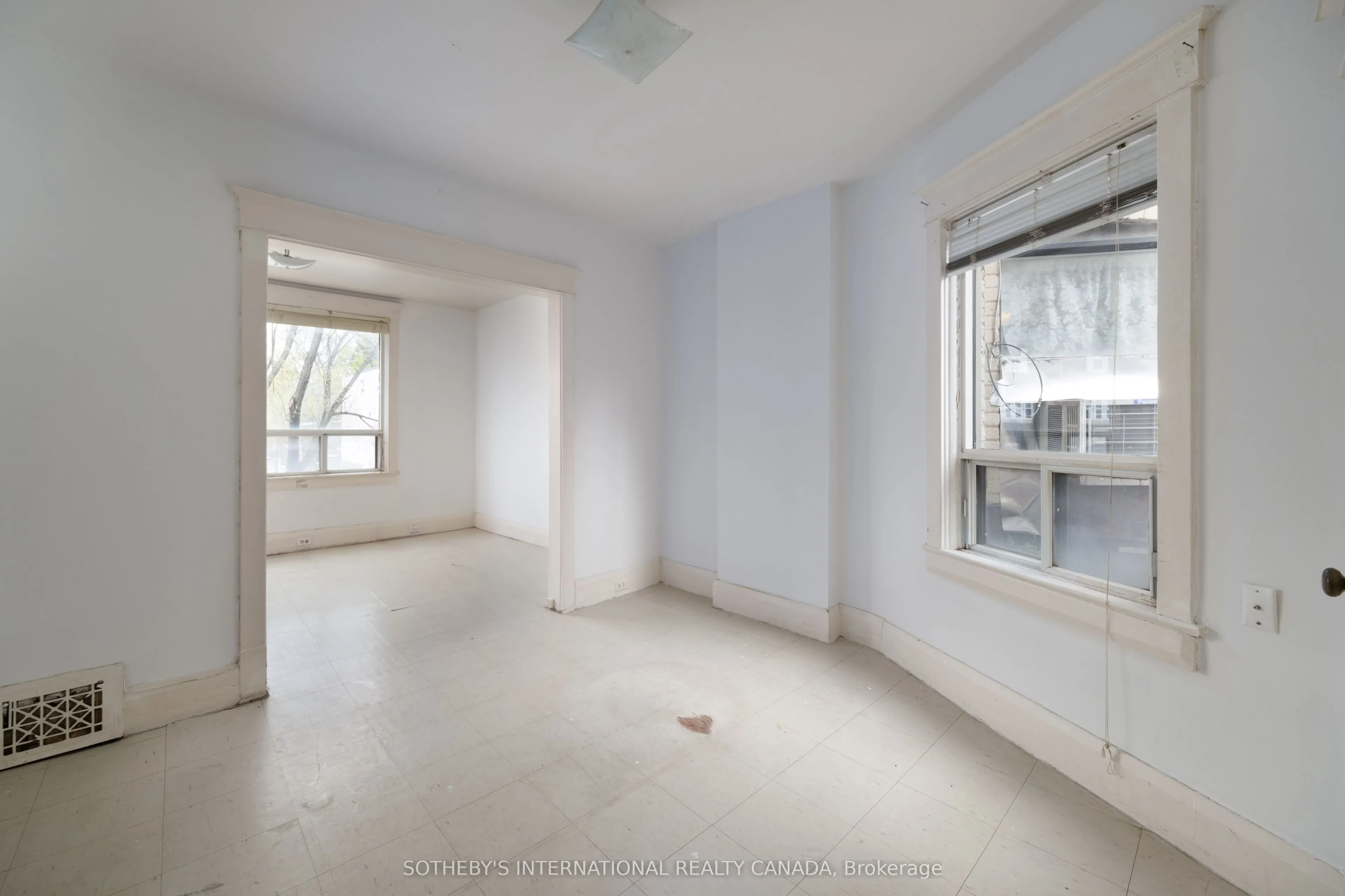 641 St Clair Avenue W