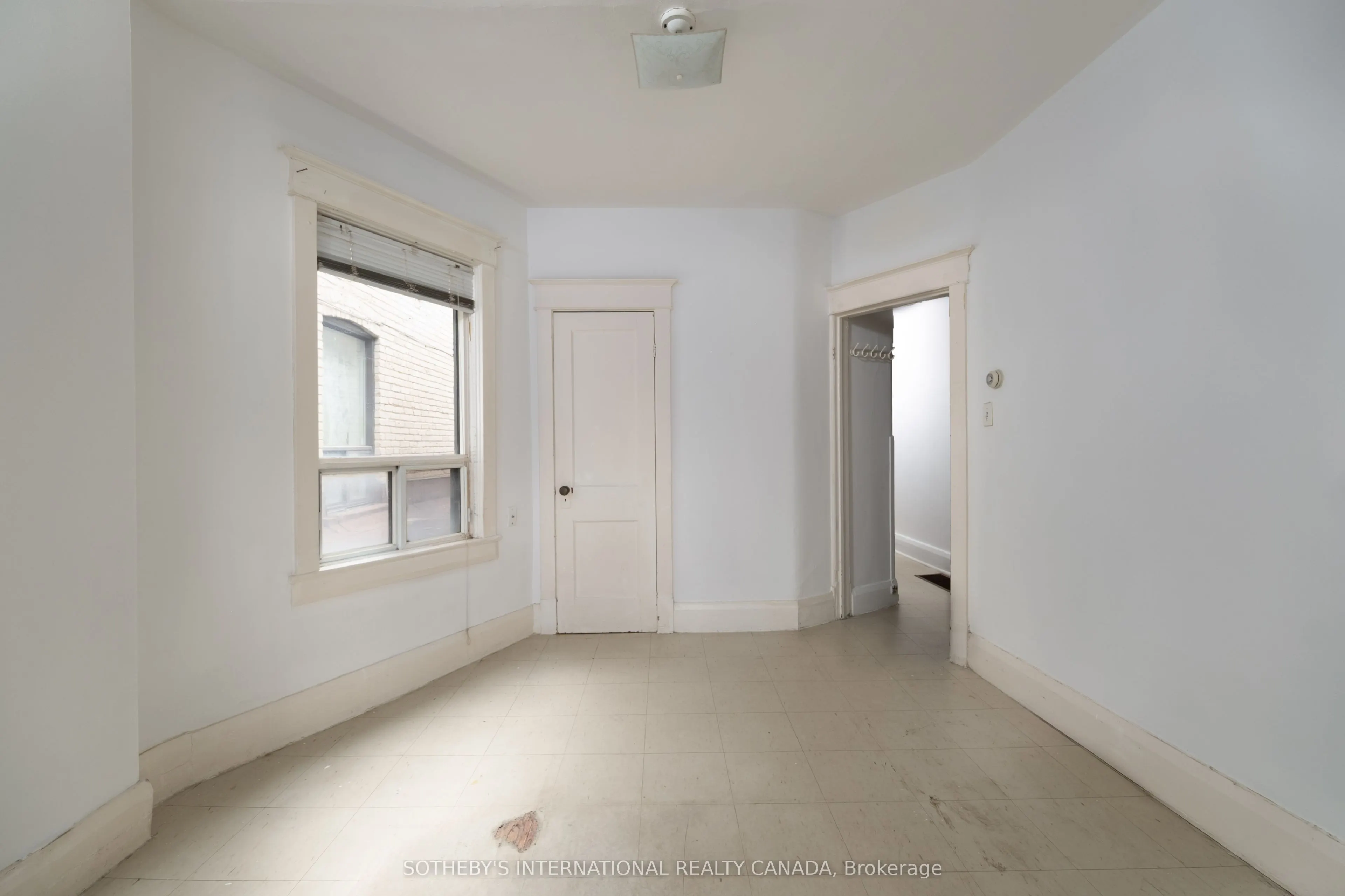 641 St Clair Avenue W