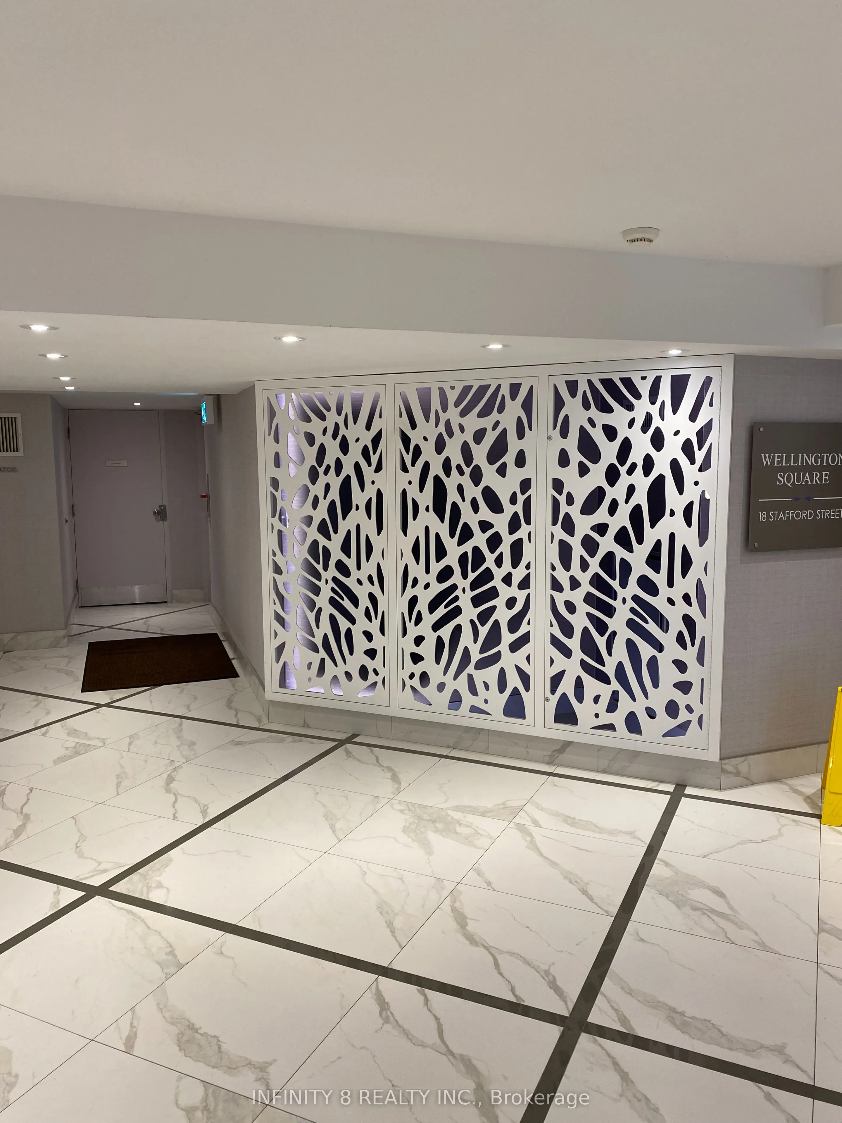 18 Stafford Street #1113