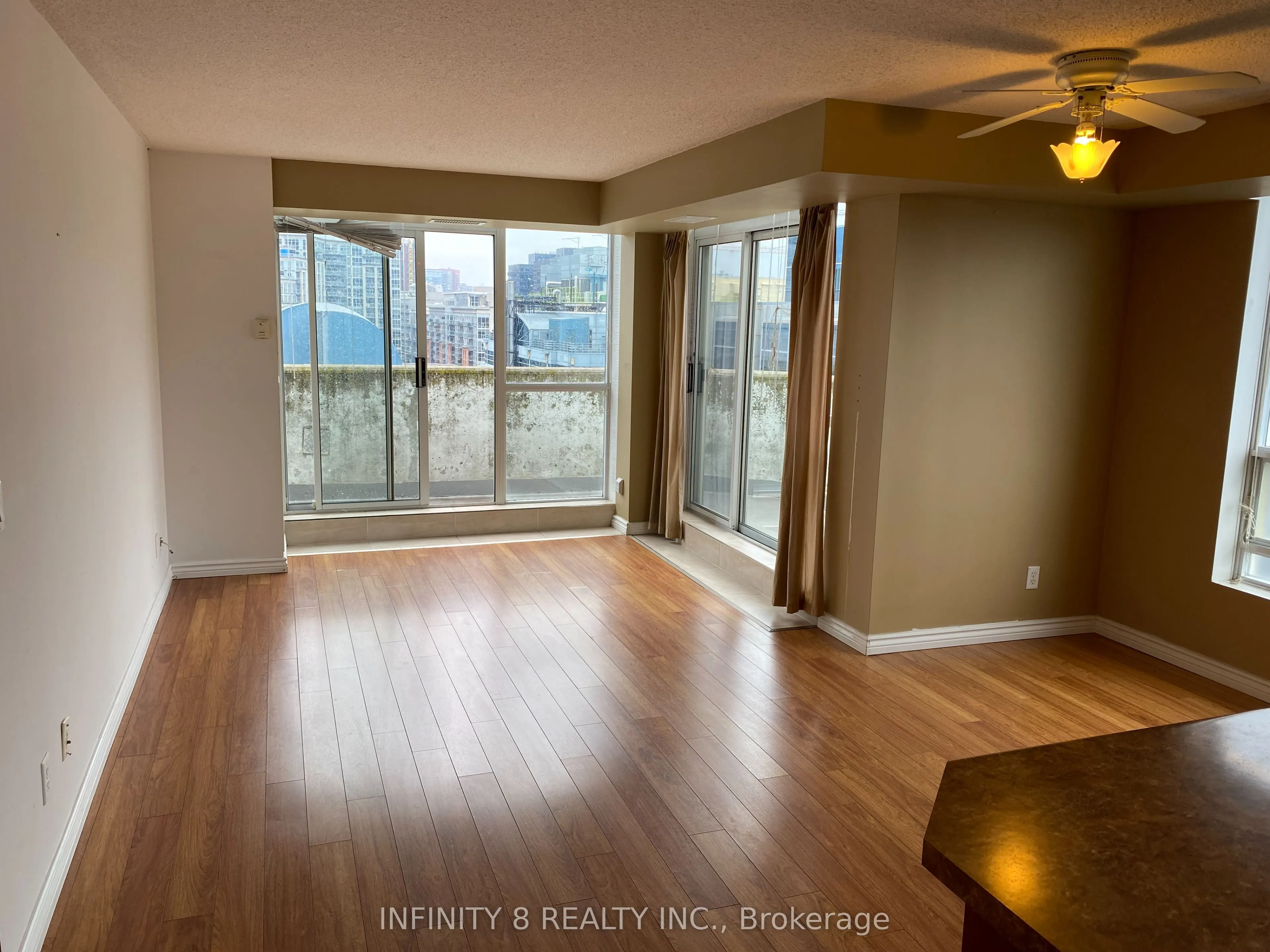 18 Stafford Street #1113