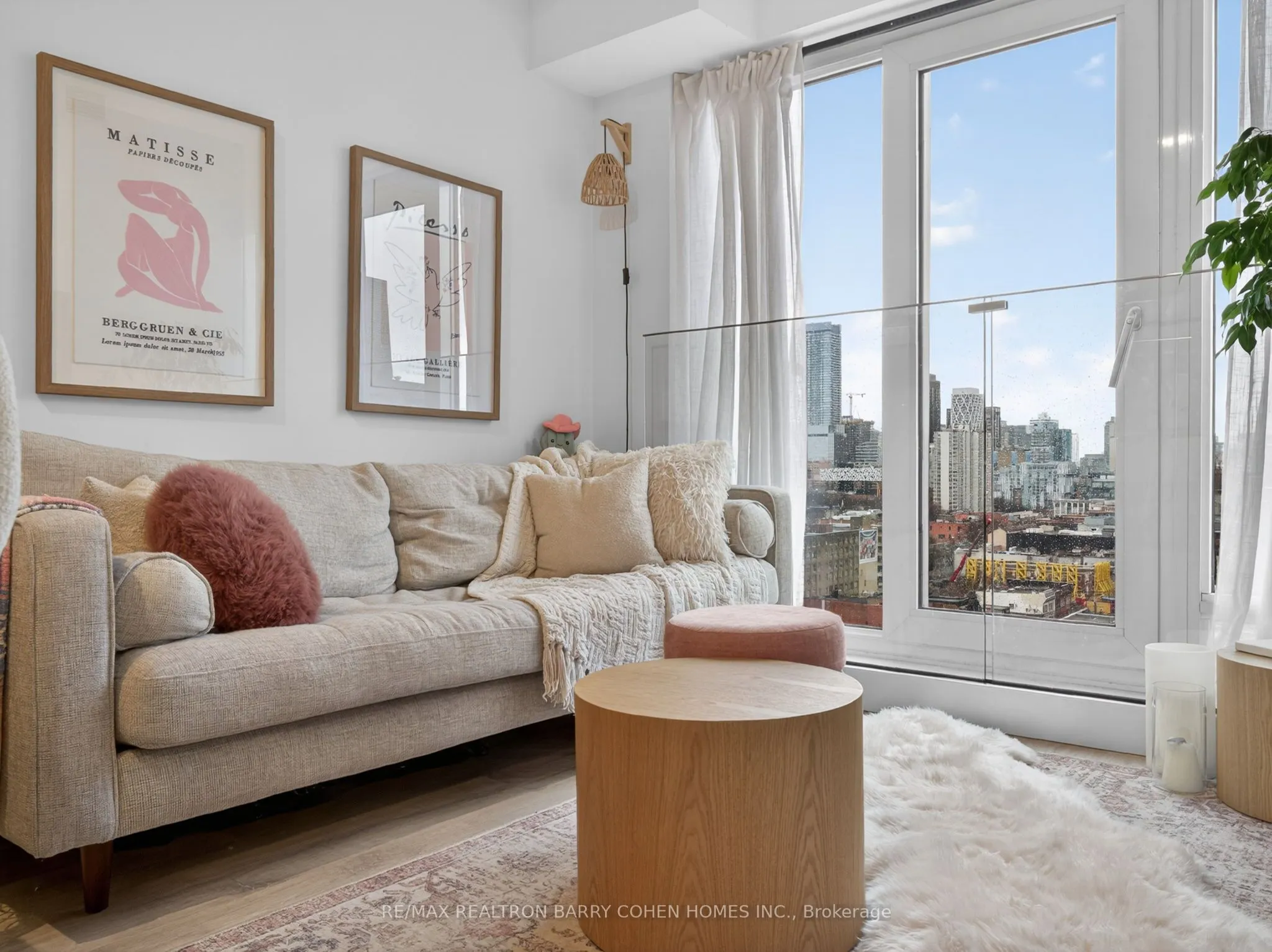 2 Augusta Avenue #PH3