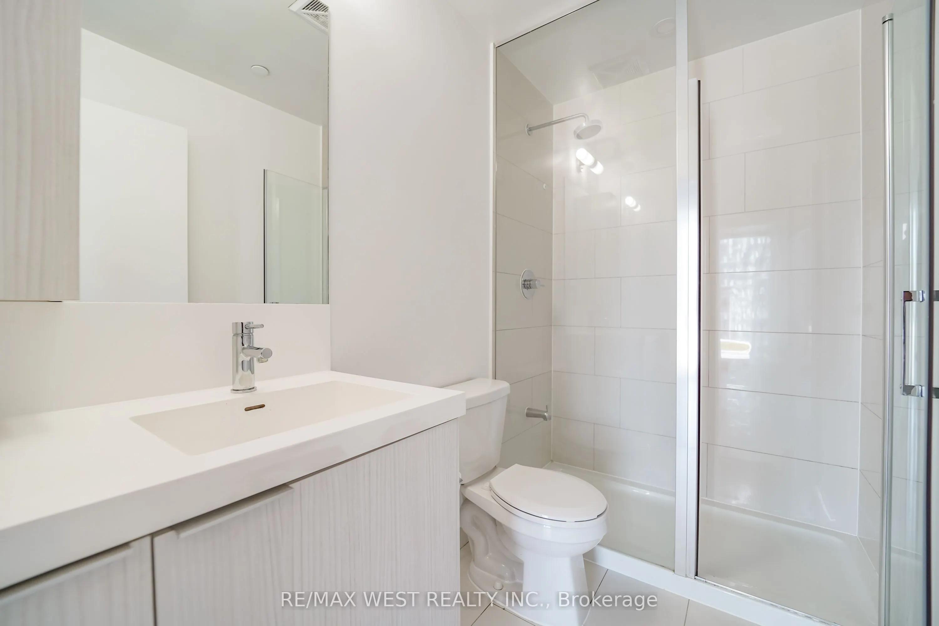 225 Sumach Street #1511