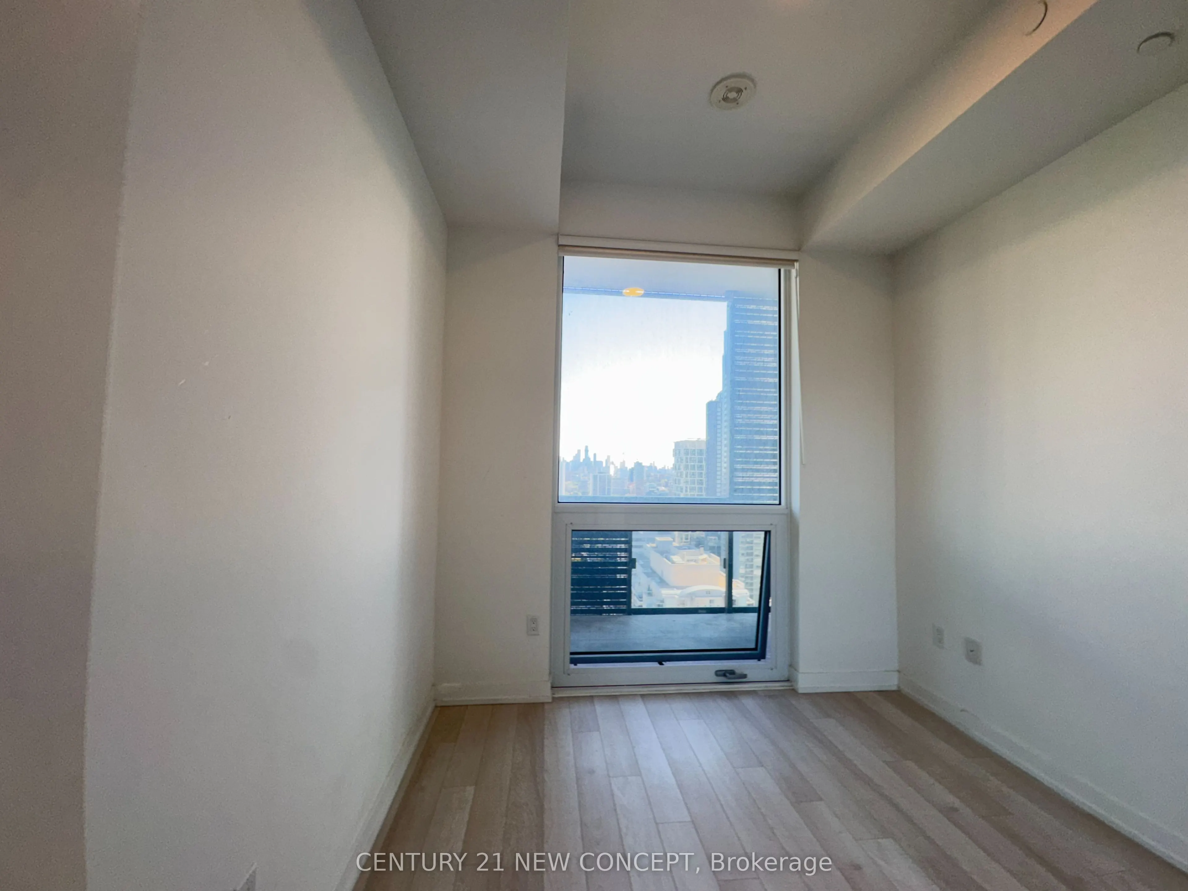 280 Dundas Street W #PH07