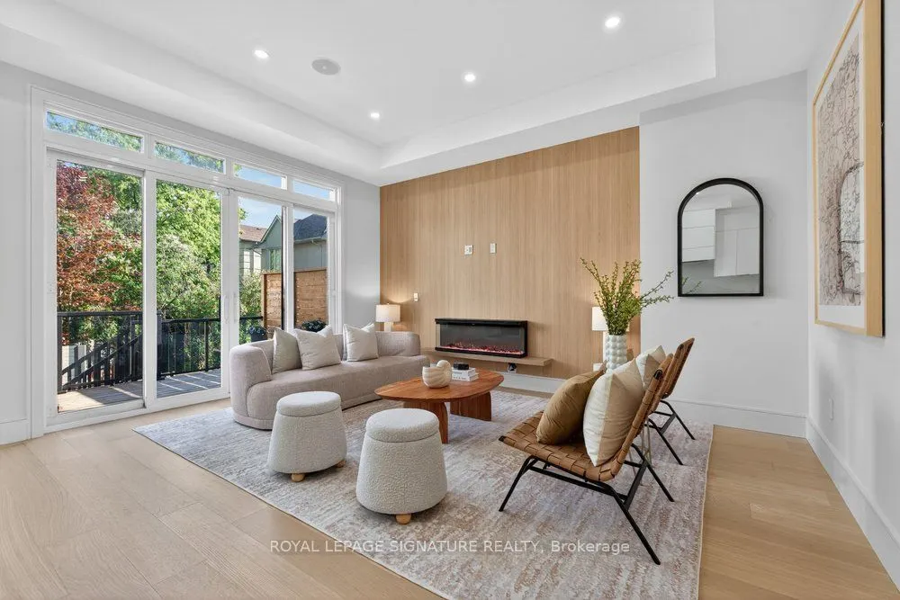 339 Broadway Avenue