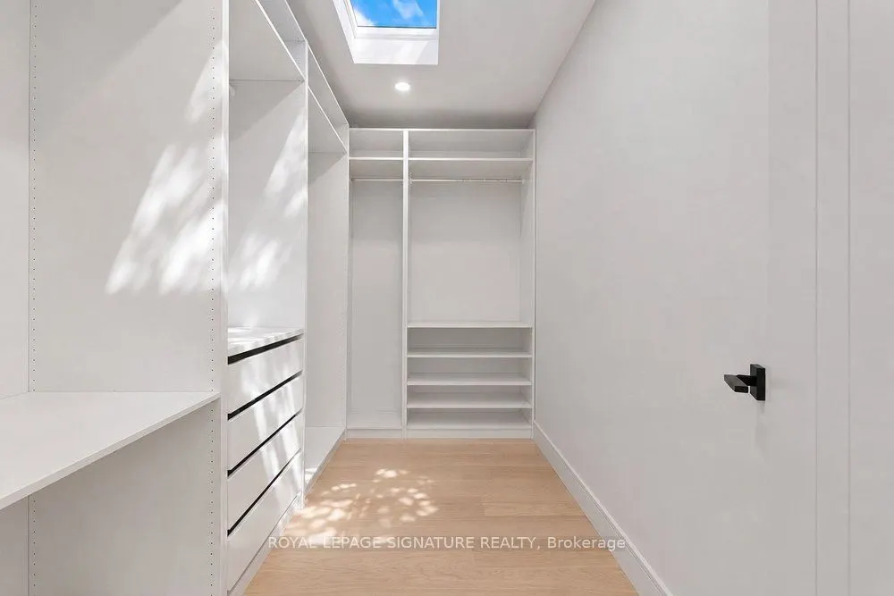 339 Broadway Avenue