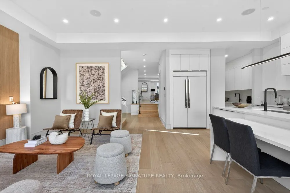 339 Broadway Avenue