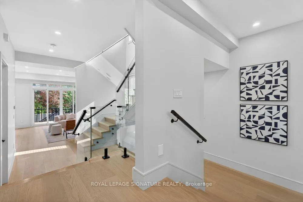 339 Broadway Avenue