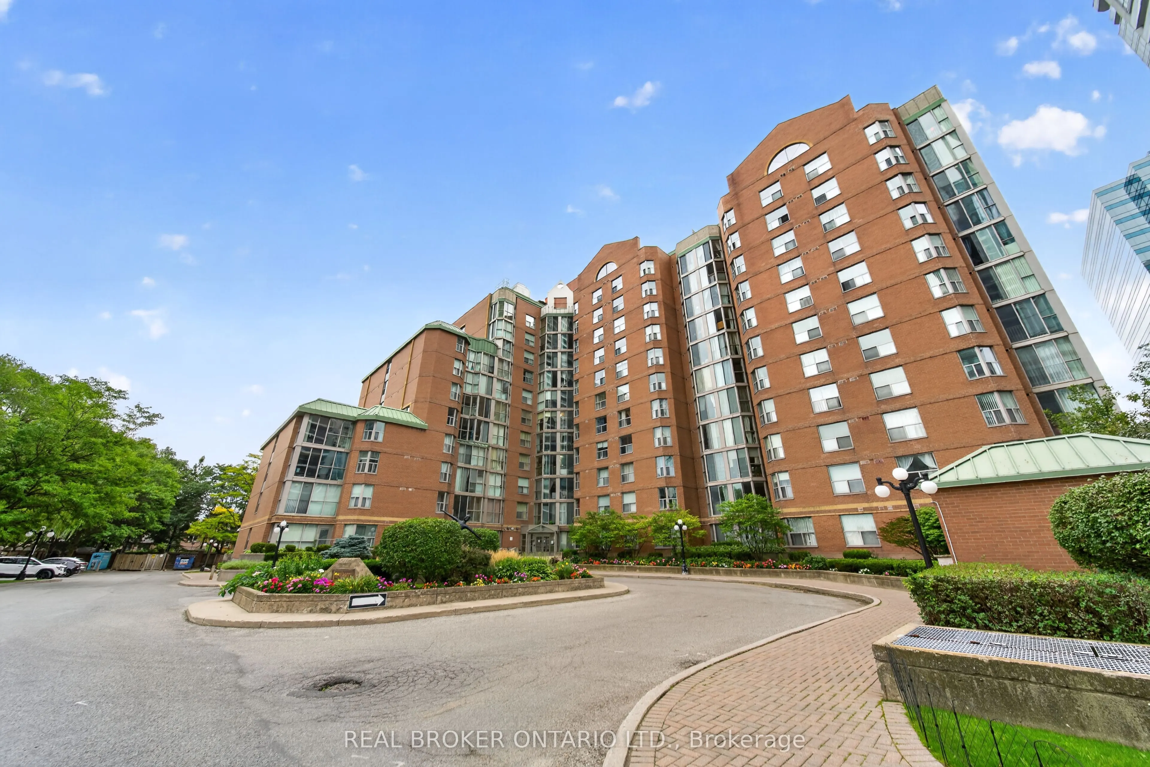5795 Yonge Street #312