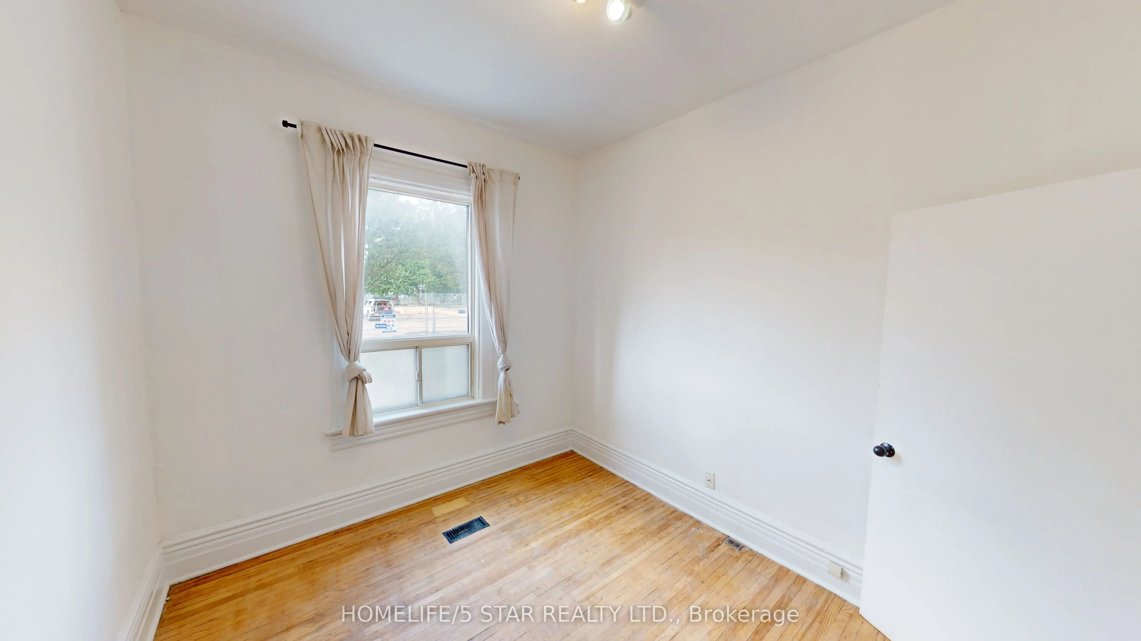 39 Humbert Street #Apt 1