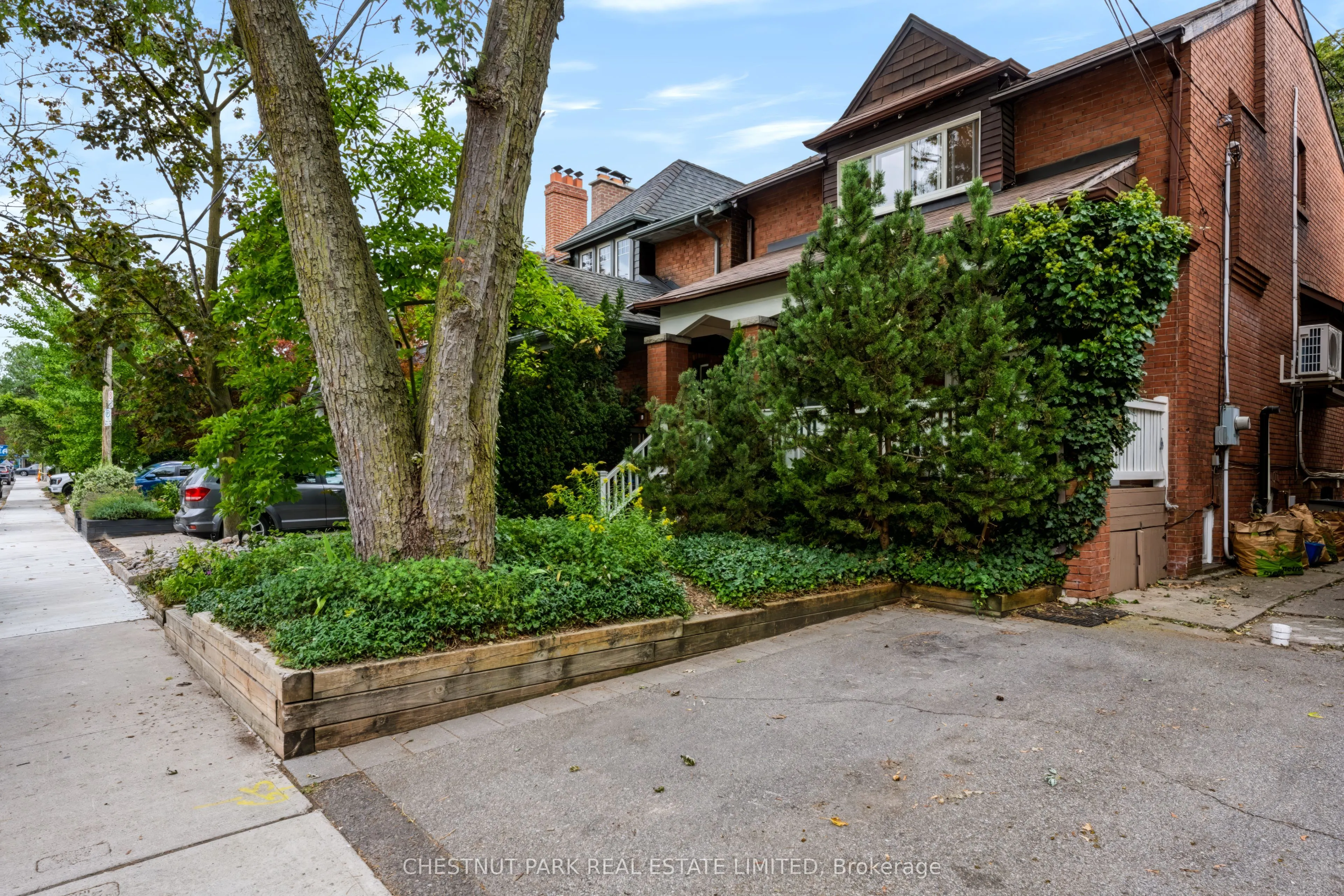 42 Bowood Avenue