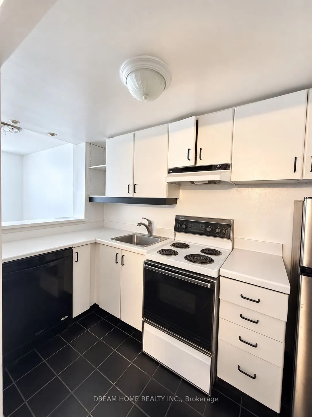 717 Bay Street #1505