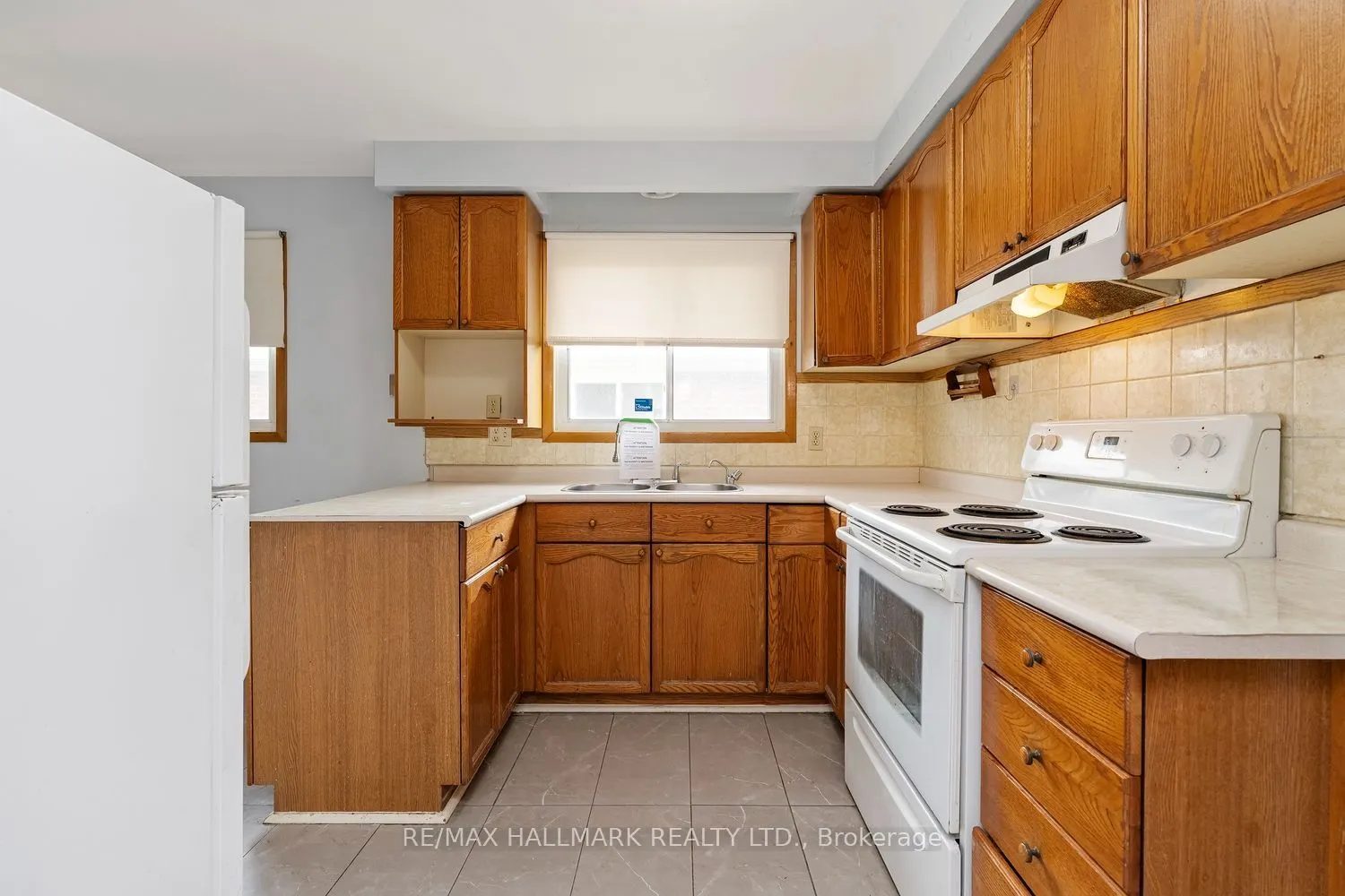 3 Pindar Crescent