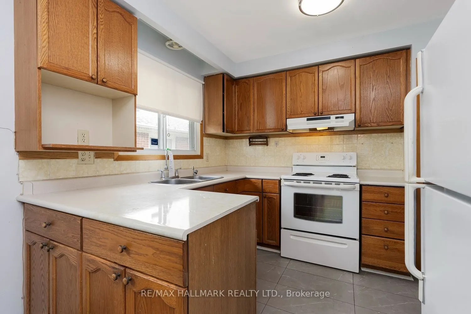 3 Pindar Crescent